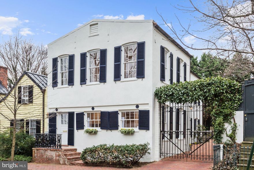 Special Georgetown House:3-car parking and wonderful south garden, fully renovated this year, three bedrooms and two baths up. House was Alexander Graham Bell's library and laboratory during 1880s thru 1920s. open floor plan is fun and full of light and space. A carriage house with unparalleled mixture of grandeur and charm. Open Sunday 9/9 1-4pm!