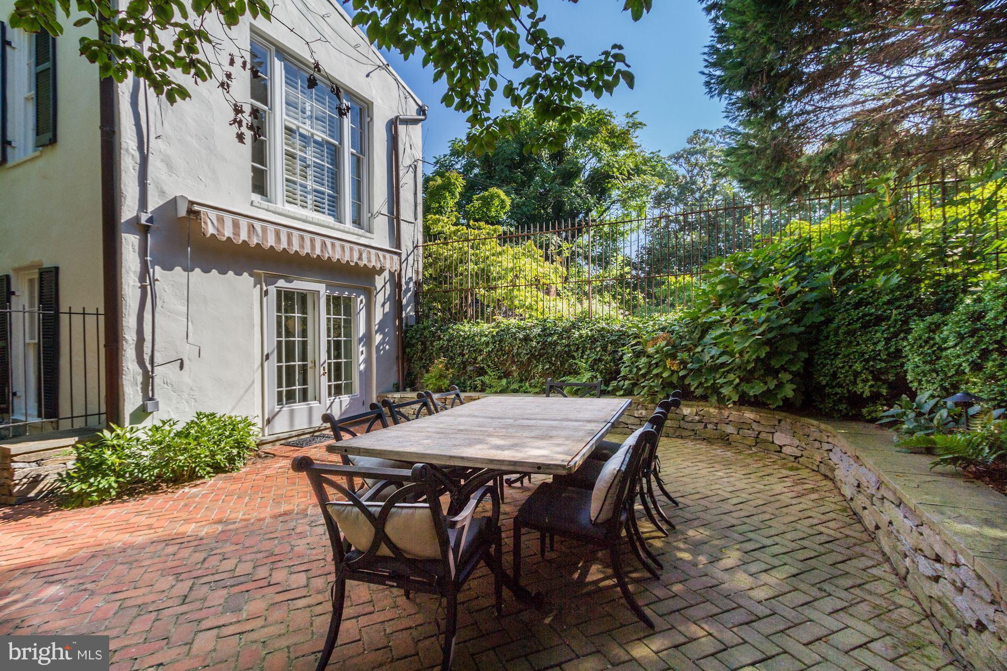 GEORGETOWN - Residential