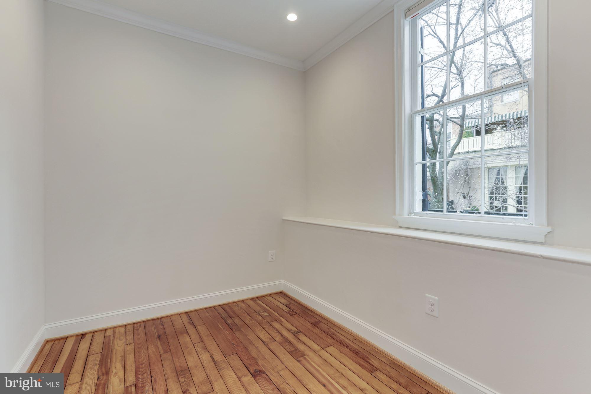 GEORGETOWN - Residential