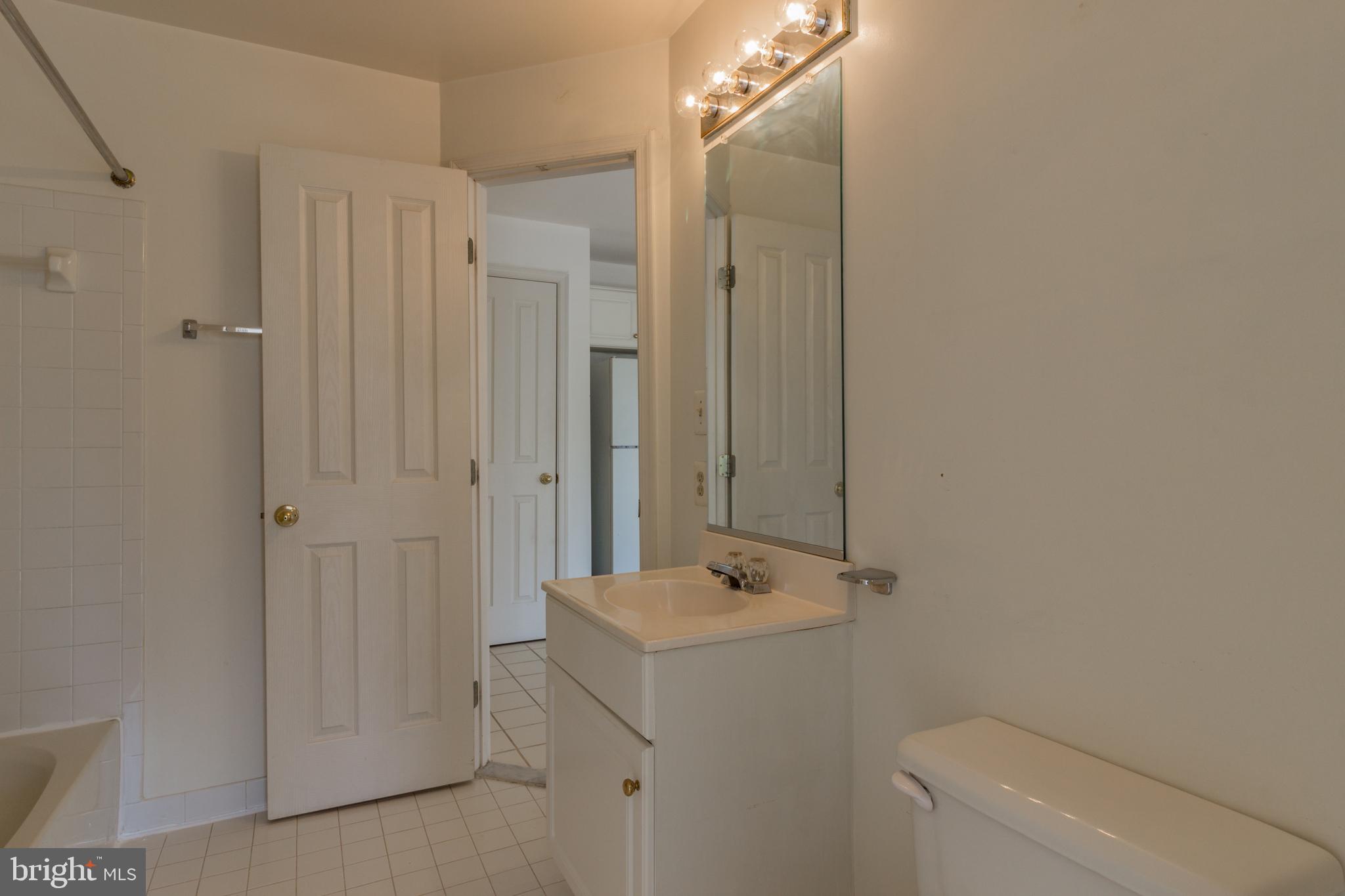 FAIRMONT CONDO - Residential Lease