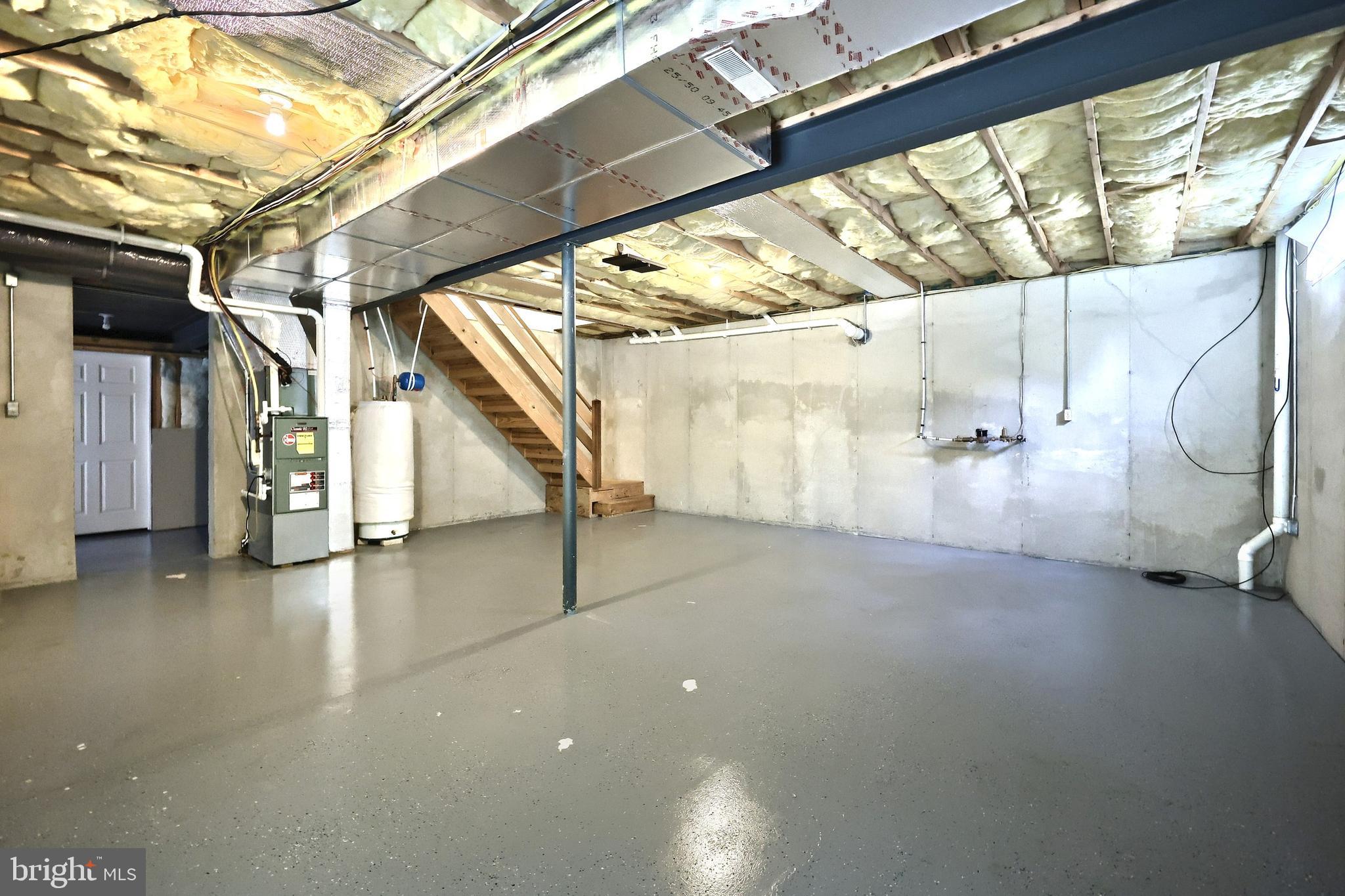 ASBURY POINTE - Residential