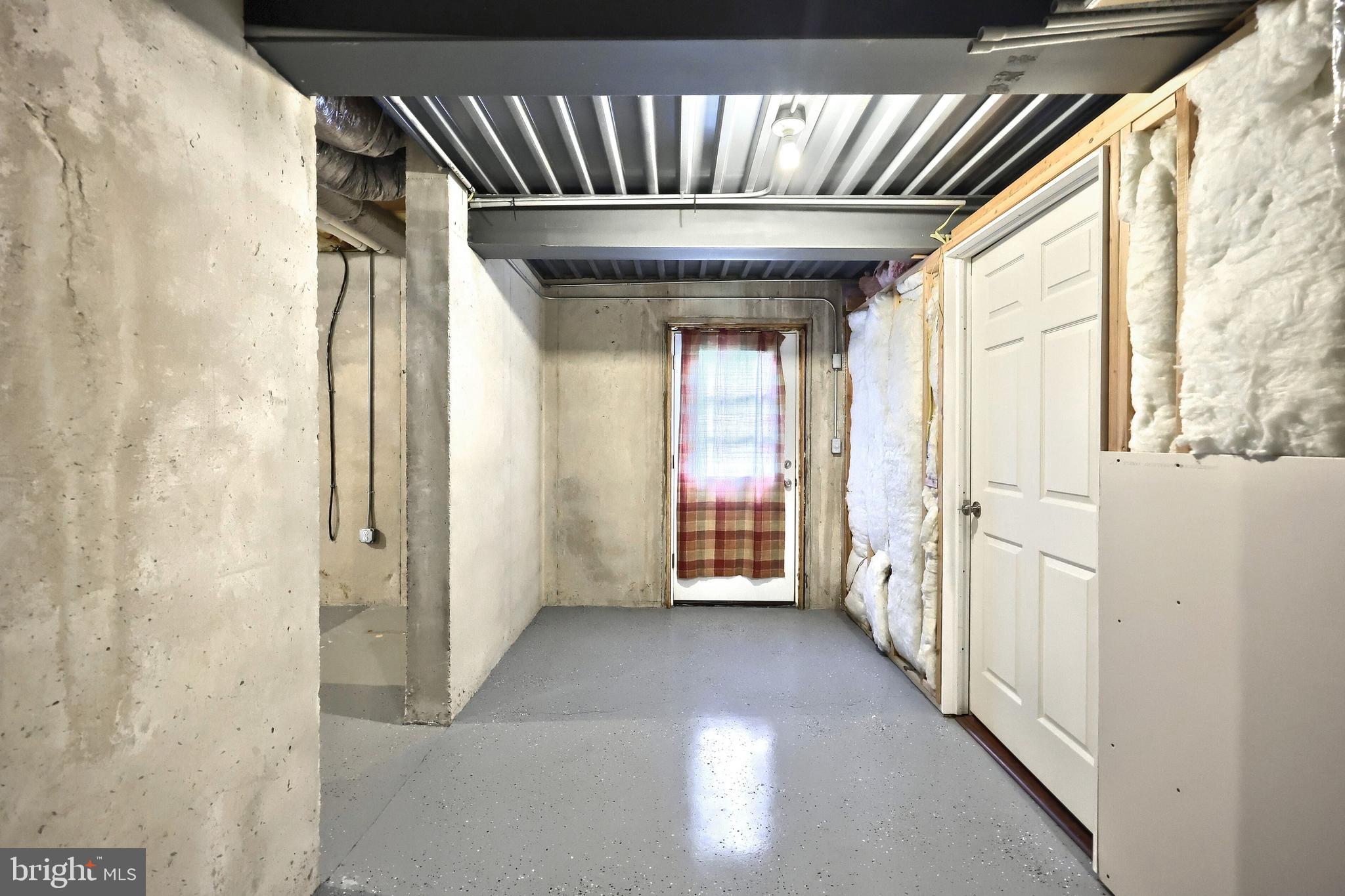 ASBURY POINTE - Residential