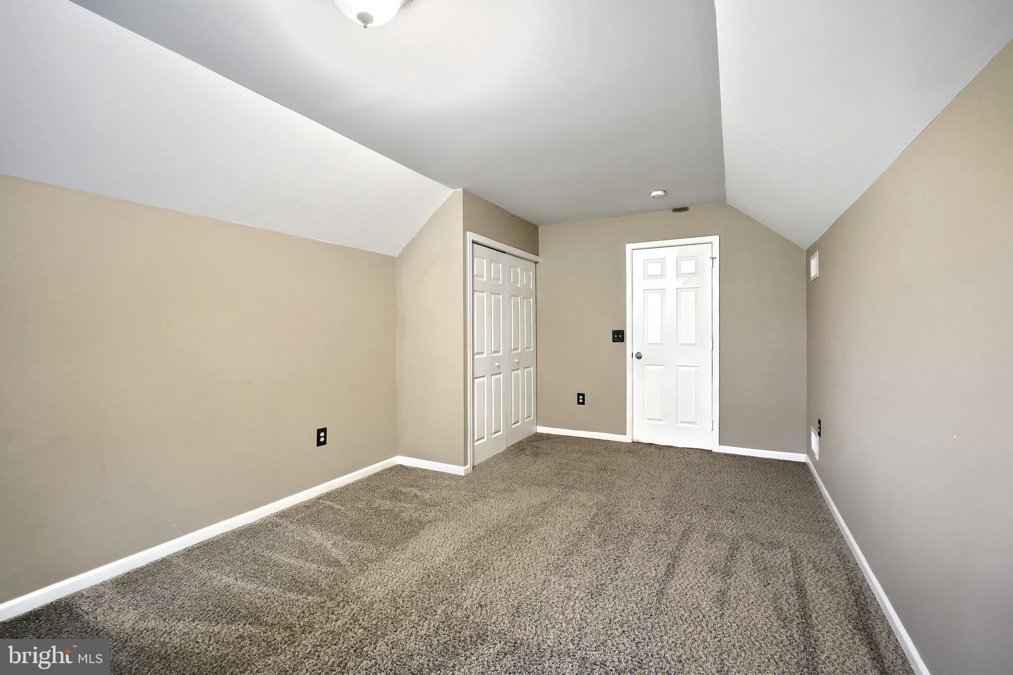 ASBURY POINTE - Residential