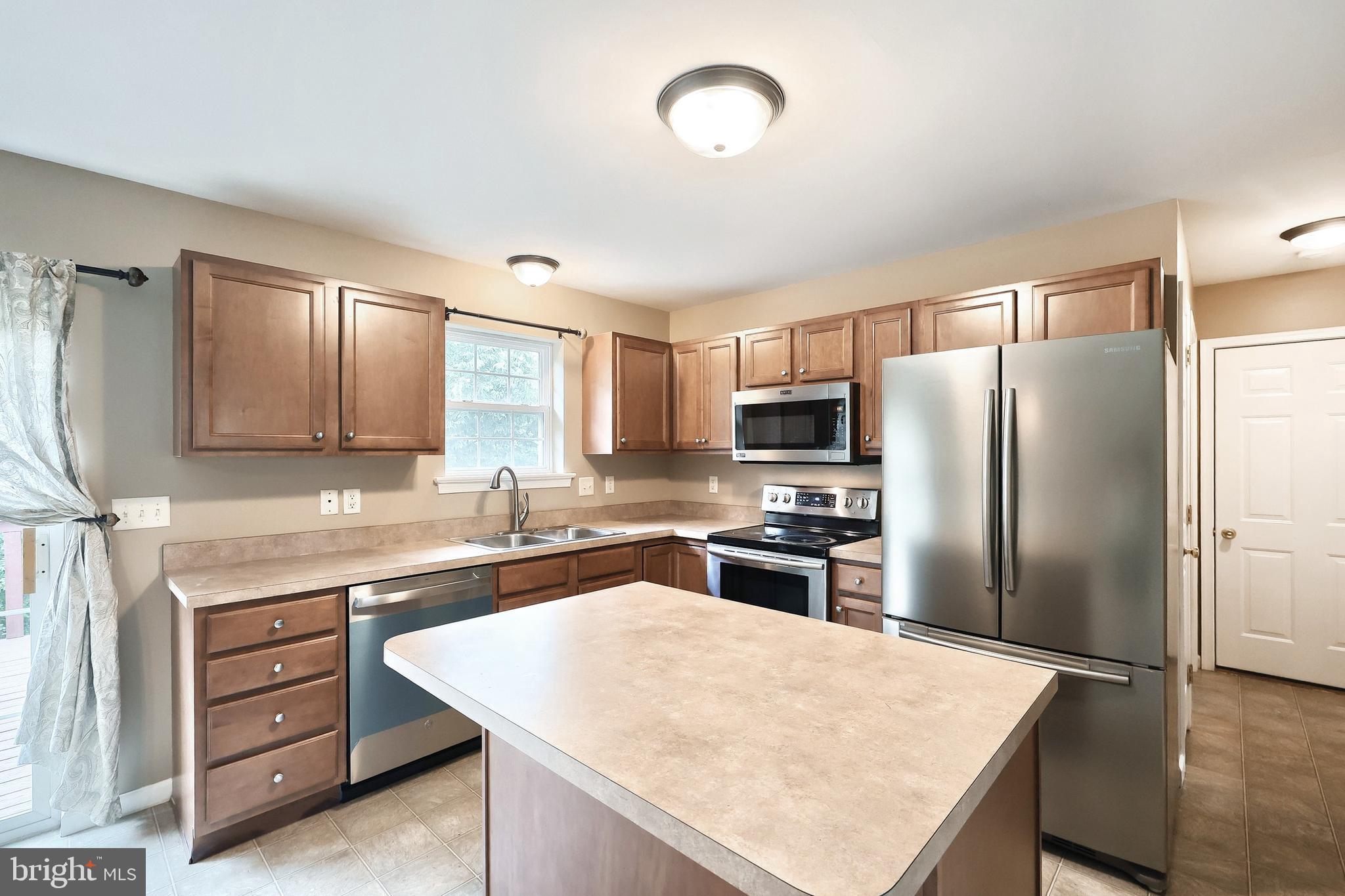 ASBURY POINTE - Residential