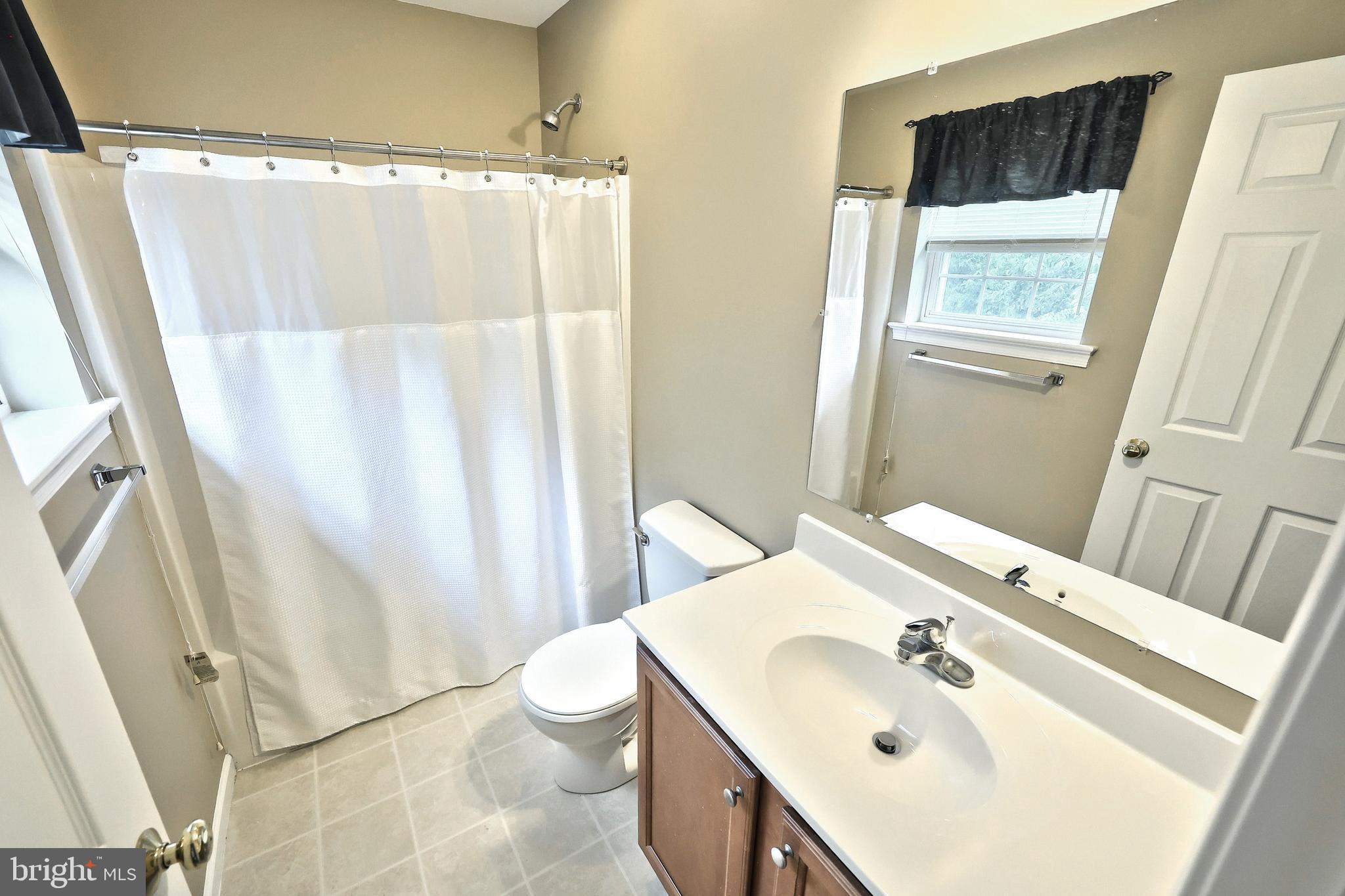 ASBURY POINTE - Residential