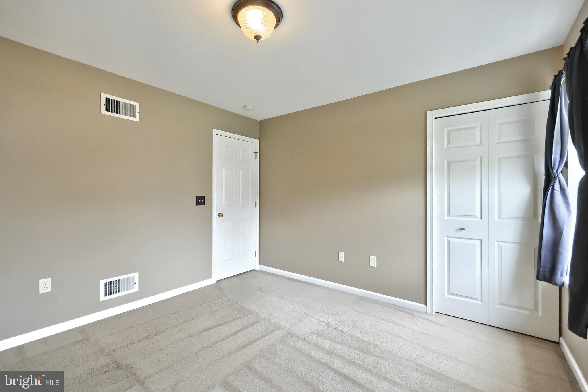 ASBURY POINTE - Residential