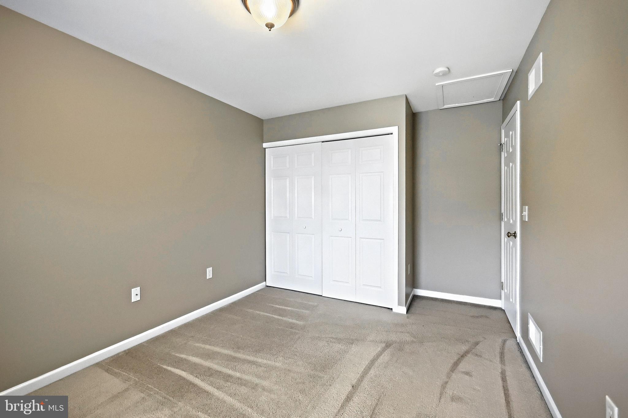 ASBURY POINTE - Residential