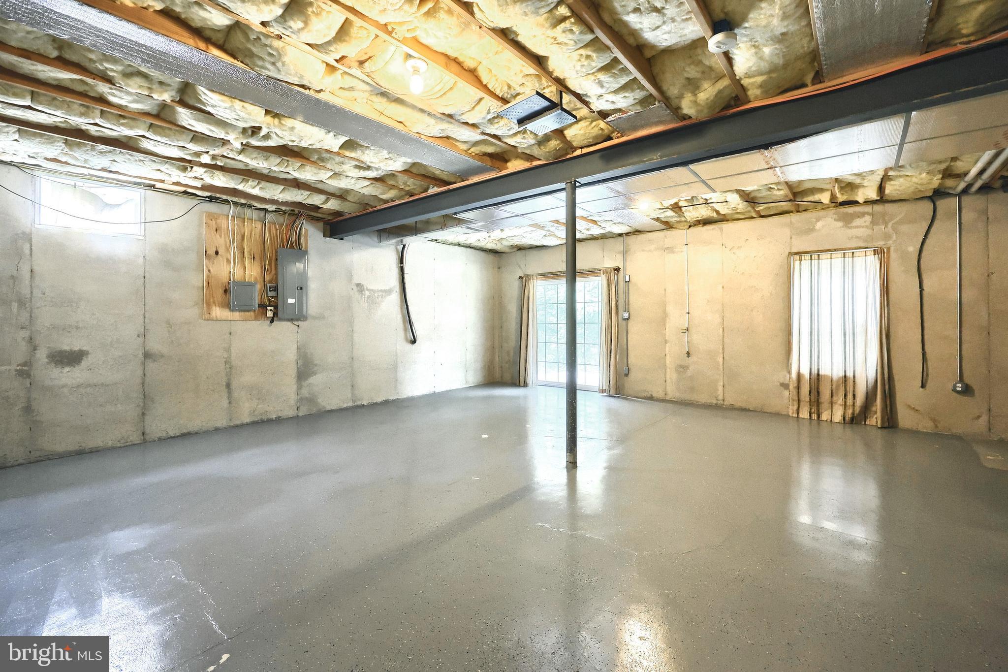 ASBURY POINTE - Residential