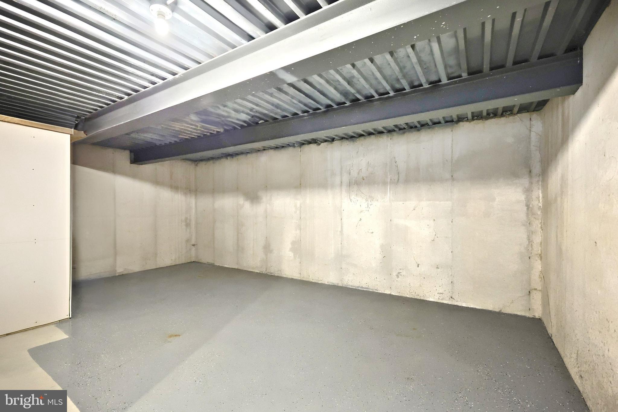 ASBURY POINTE - Residential