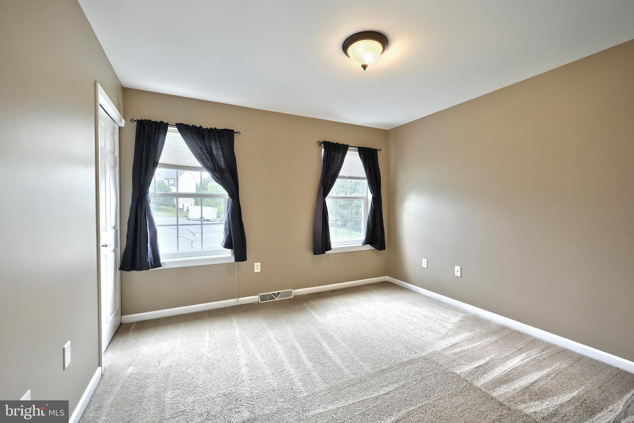 ASBURY POINTE - Residential