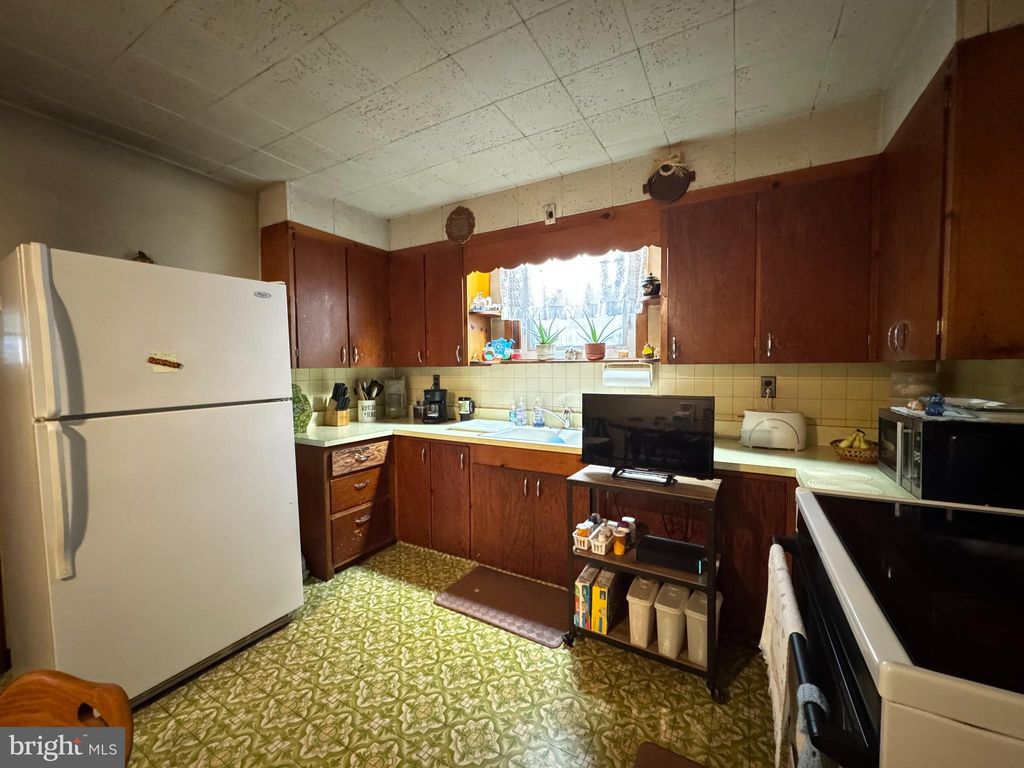 Photo of 414 2nd Avenue, ROYERSFORD, PA 19468 (MLS # PAMC2159434)