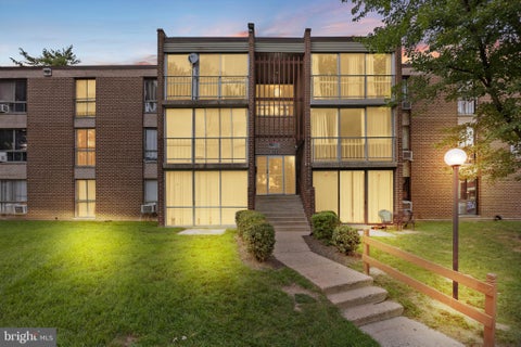 Condo For Sale - 7959 Riggs Road #5<br/> Prince Georges County, HYATTSVILLE, MD 20783