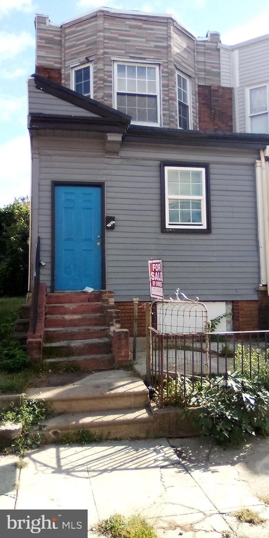 Ready to be added to your rental portfolio.  Are you an investor looking for your next multi-unit or savvy owner occupant?  7034 Saybrook is a Duplex property with two 2 bedroom/1-bathroom units.   Electric heating throughout.  Both basement and backyard are accessible via first-floor unit.  Ample street parking on a block that is centrally located near shops, eateries, public transportation, and major highways.  Minutes from Delaware County and a quick commute to the airport.  Buyers to cover all closing costs and to use seller's reputable title company.  Schedule your tour today.