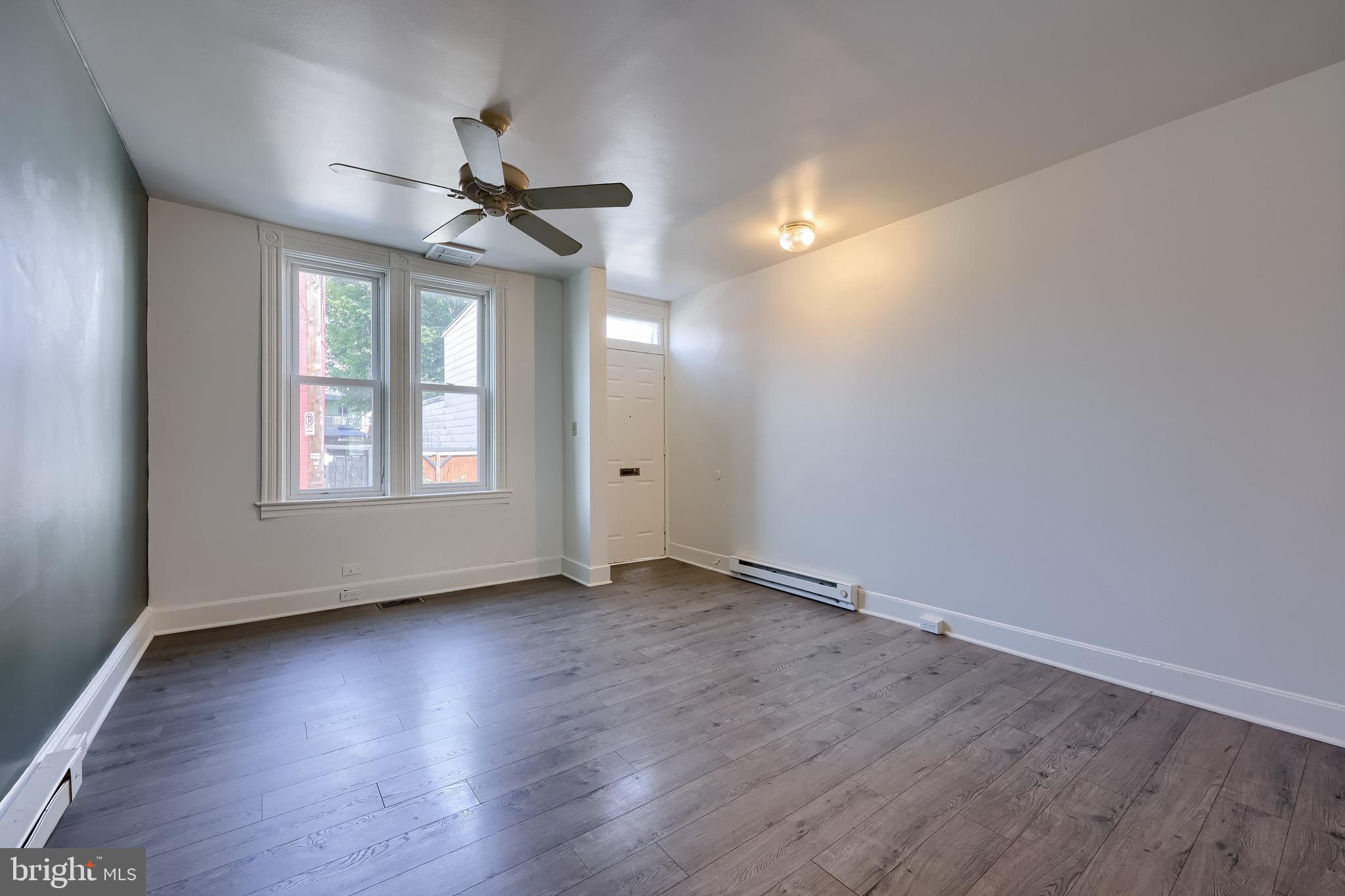 LANCASTER - Residential Lease