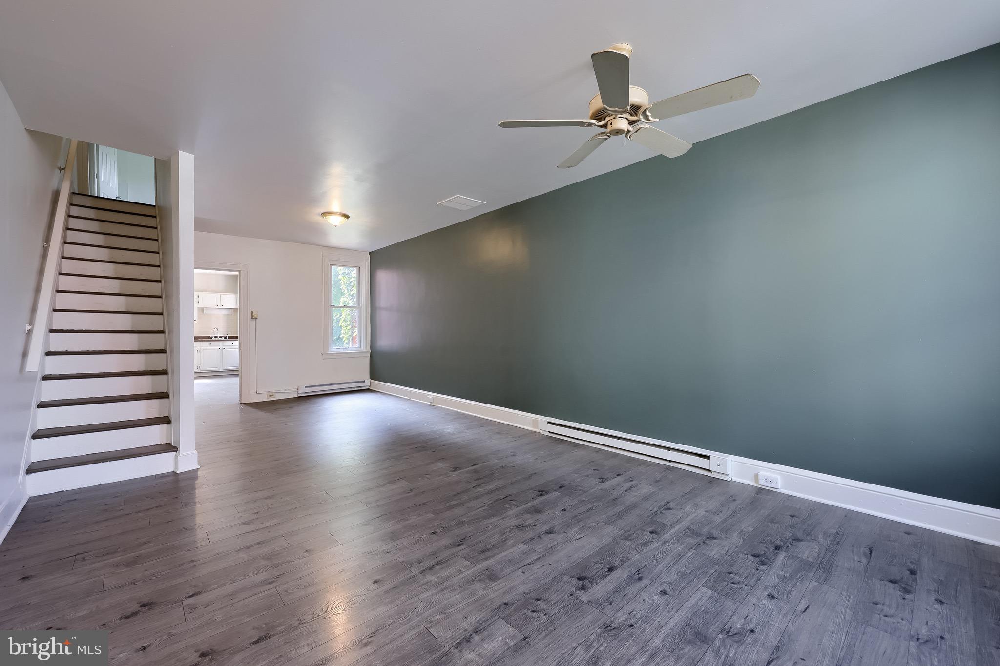 LANCASTER - Residential Lease