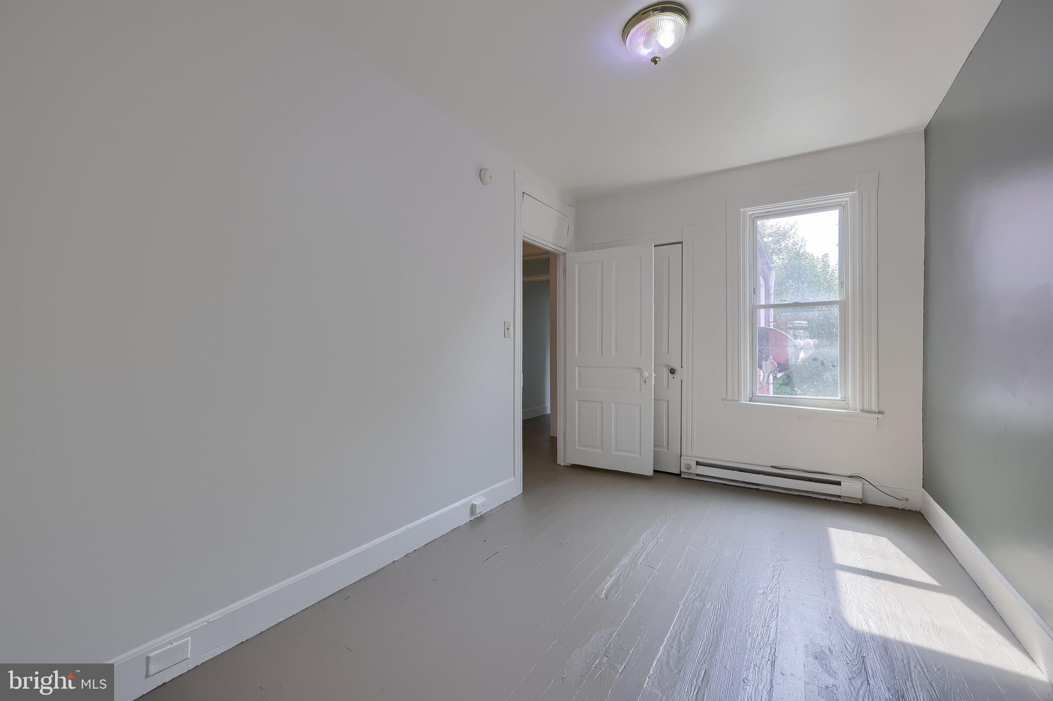 LANCASTER - Residential Lease