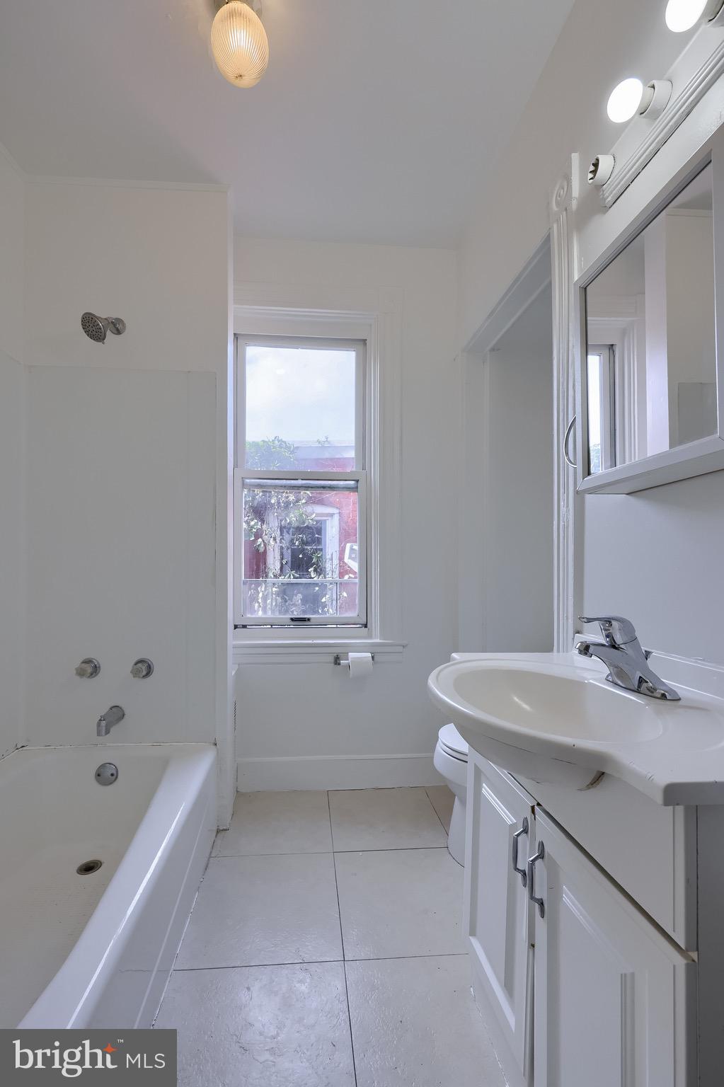 LANCASTER - Residential Lease