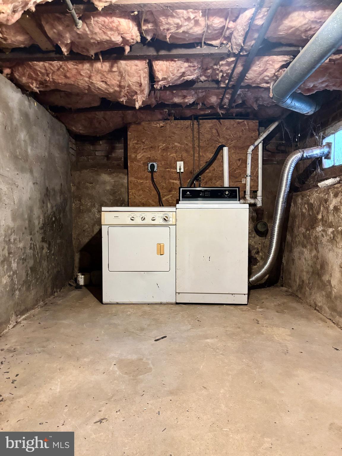 LANCASTER - Residential Lease