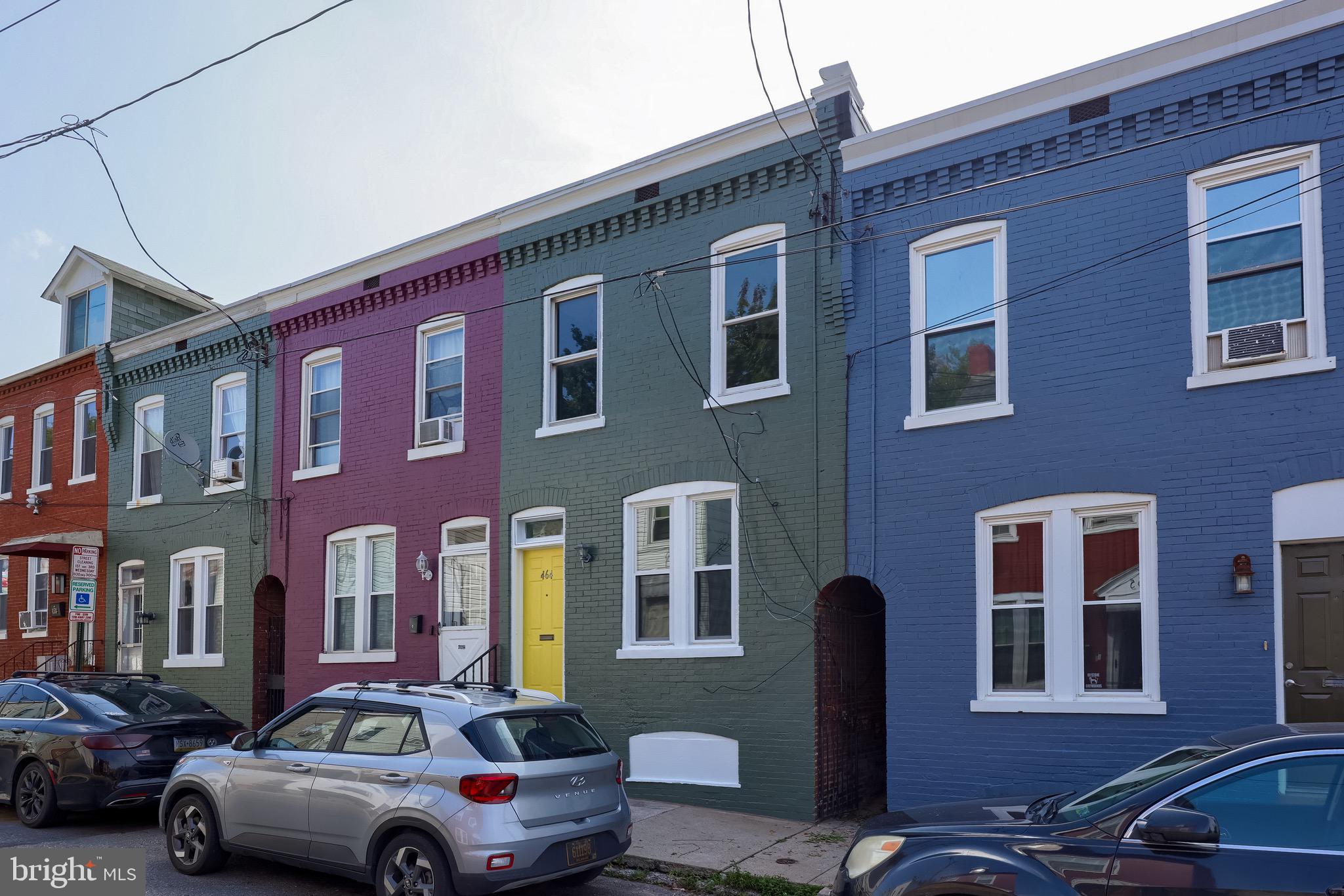 LANCASTER - Residential Lease