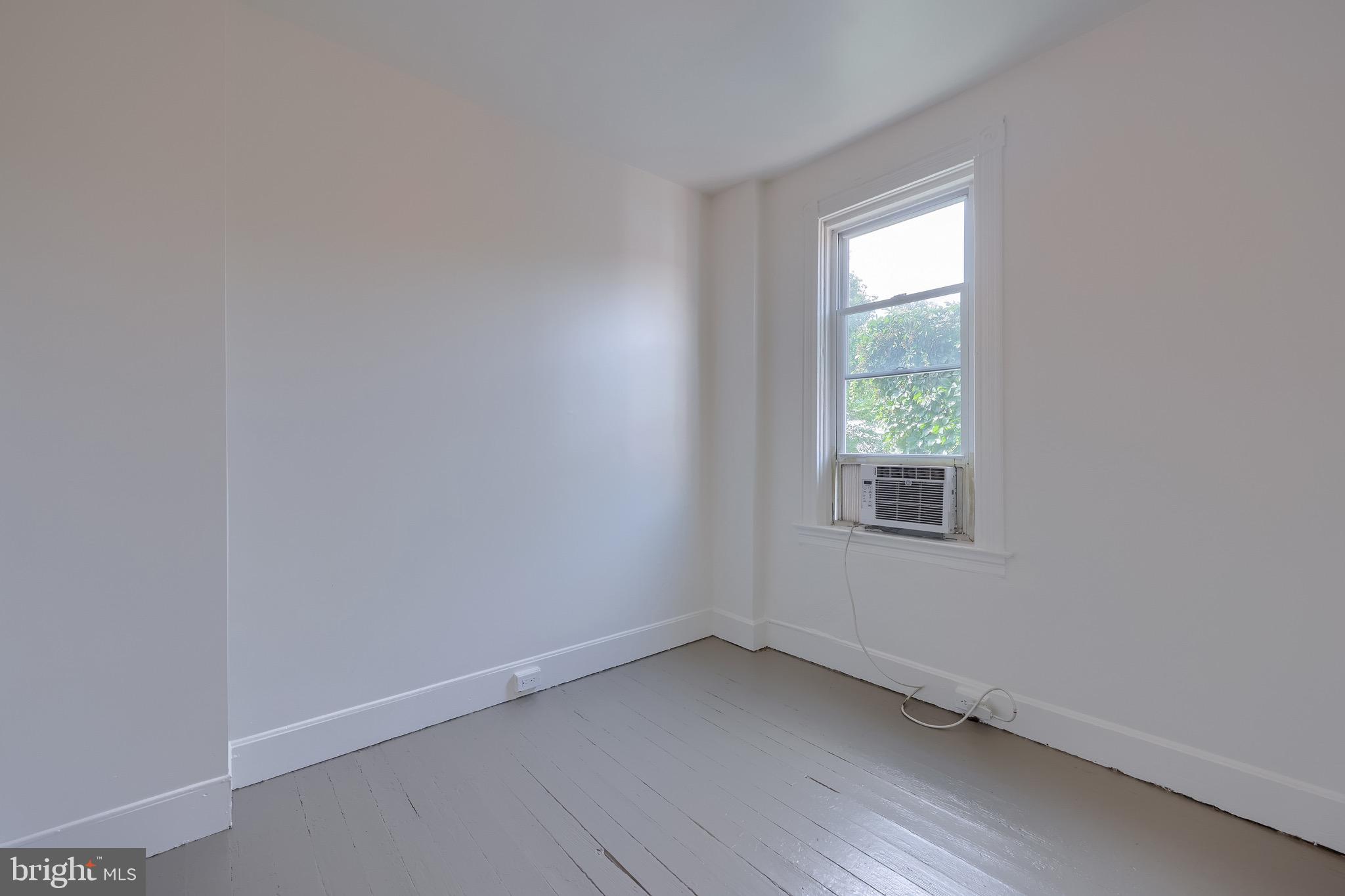 LANCASTER - Residential Lease