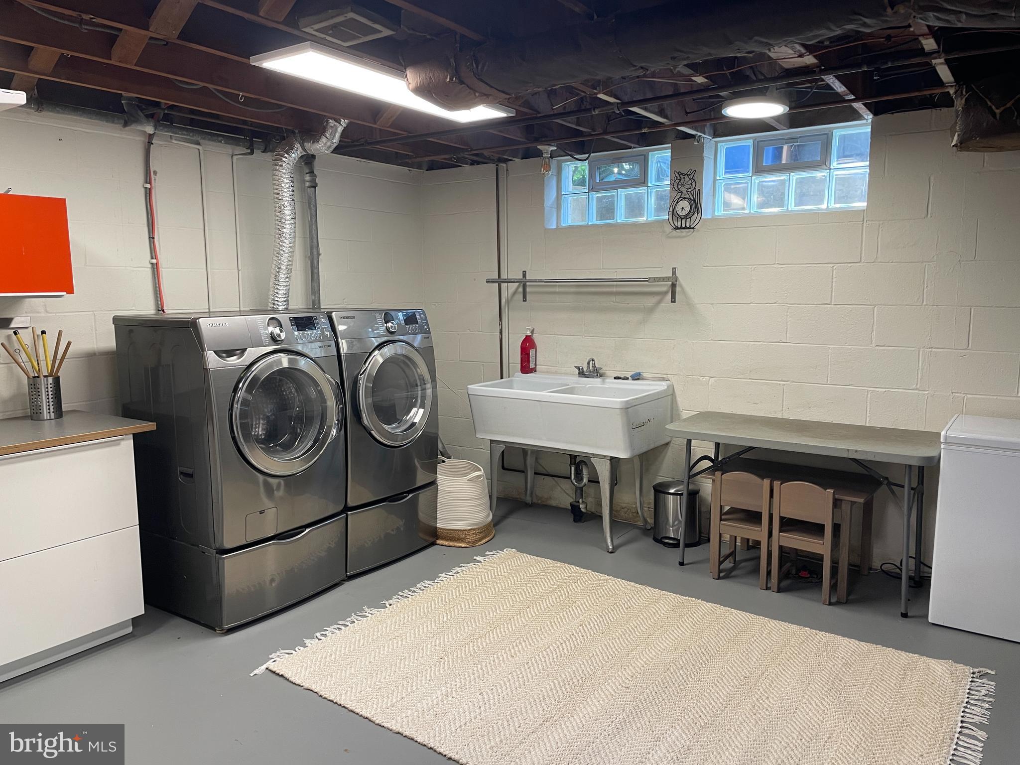 MURRAY HILL - Residential