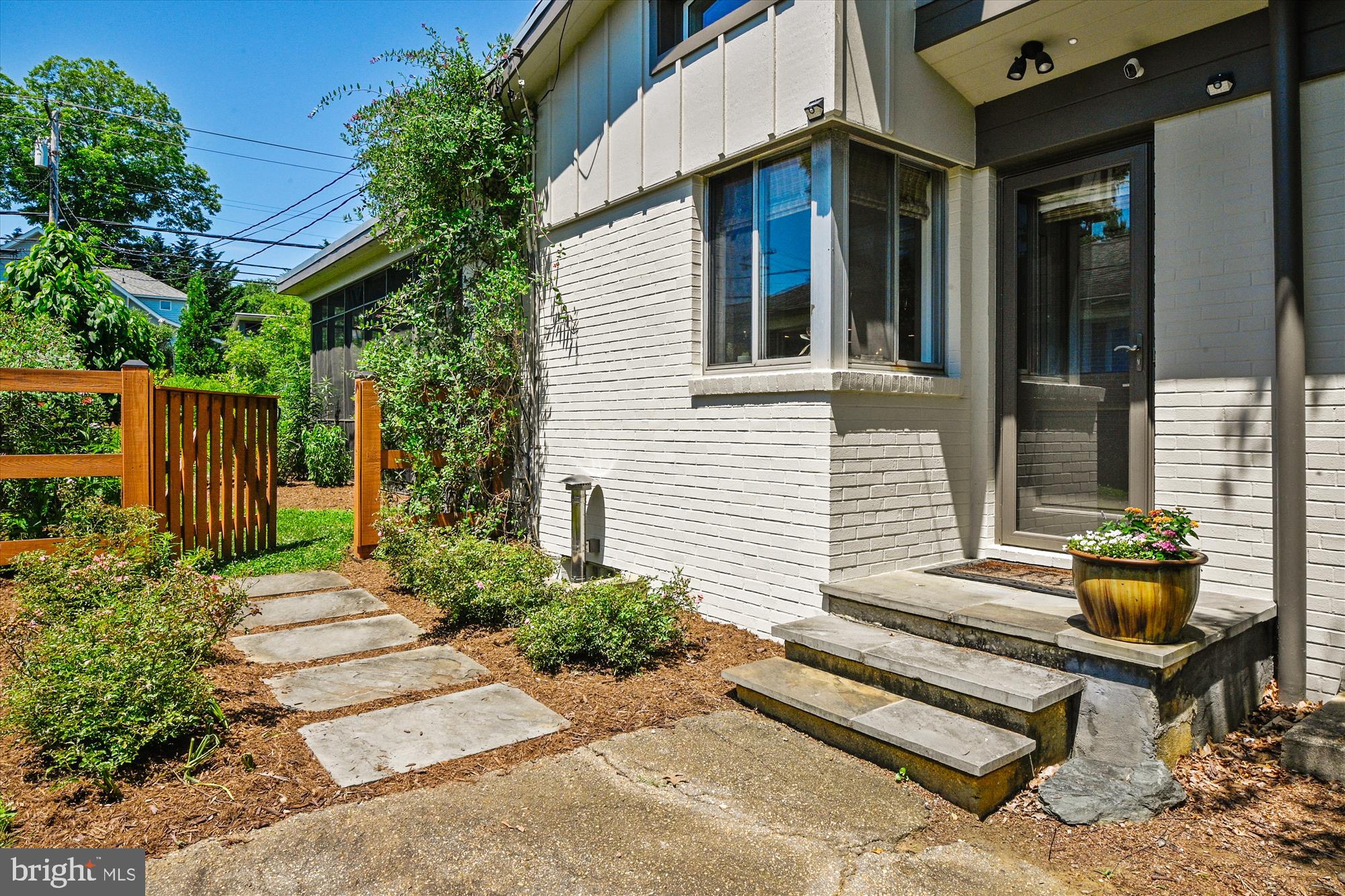 MURRAY HILL - Residential