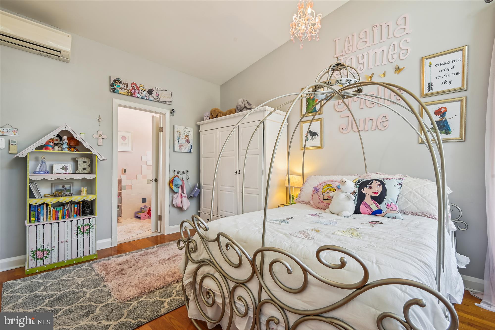 MURRAY HILL - Residential