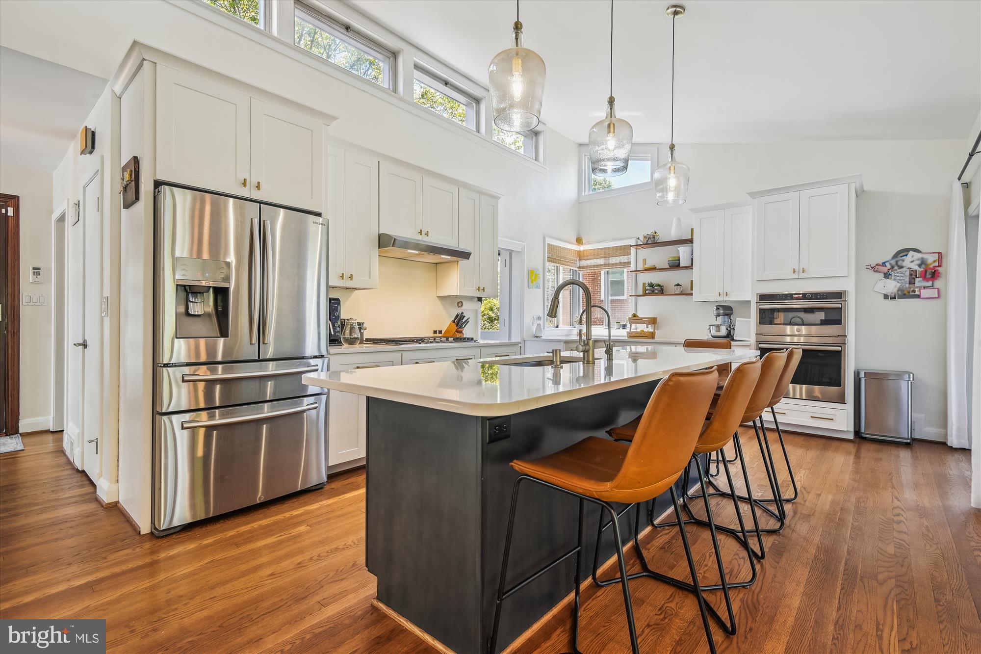 MURRAY HILL - Residential