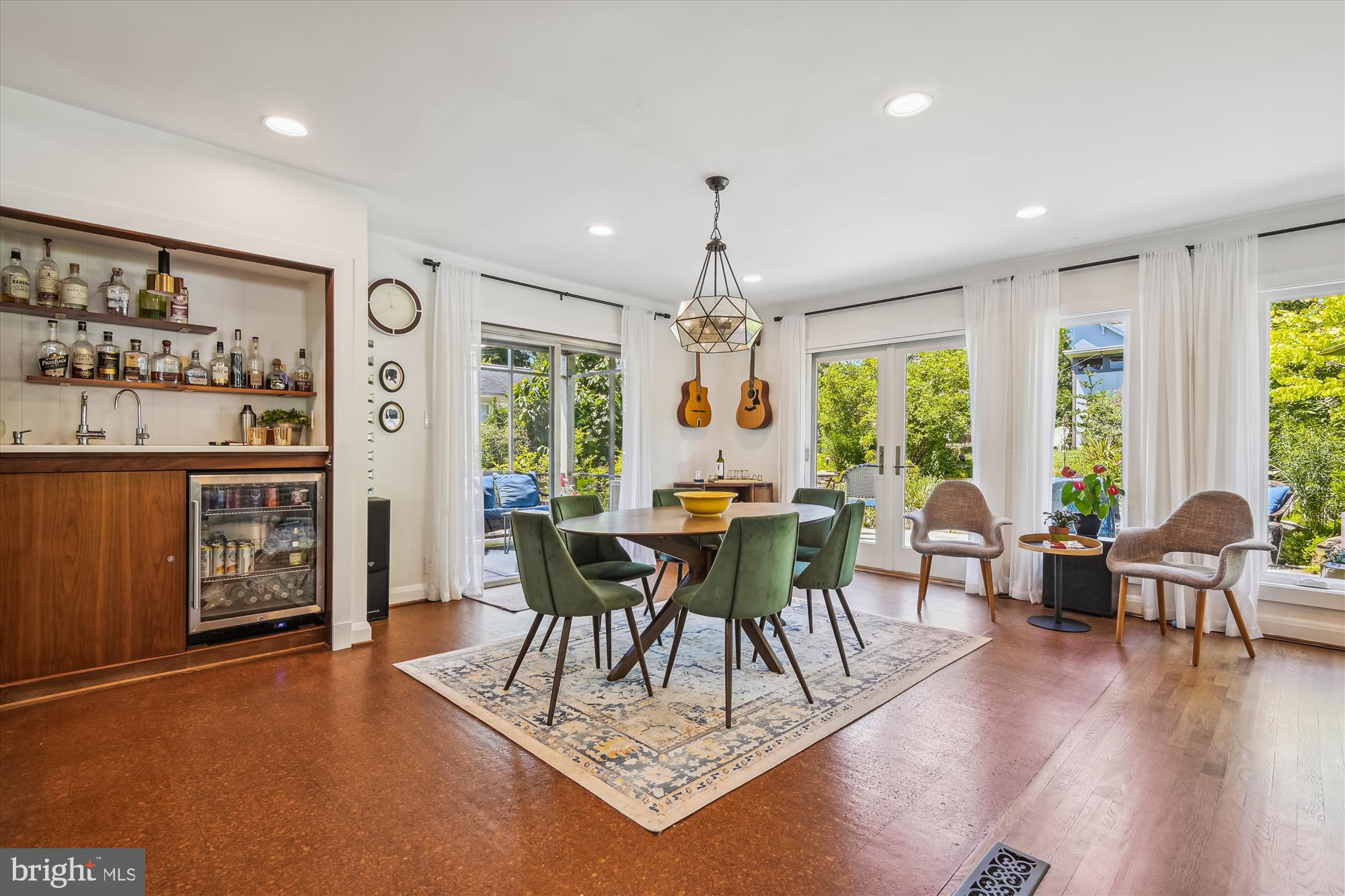 MURRAY HILL - Residential