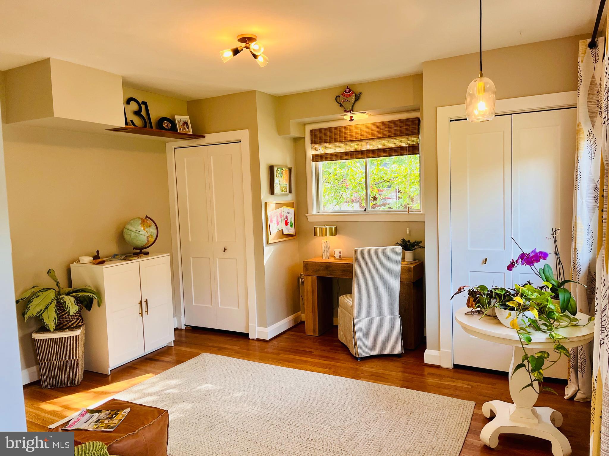 MURRAY HILL - Residential