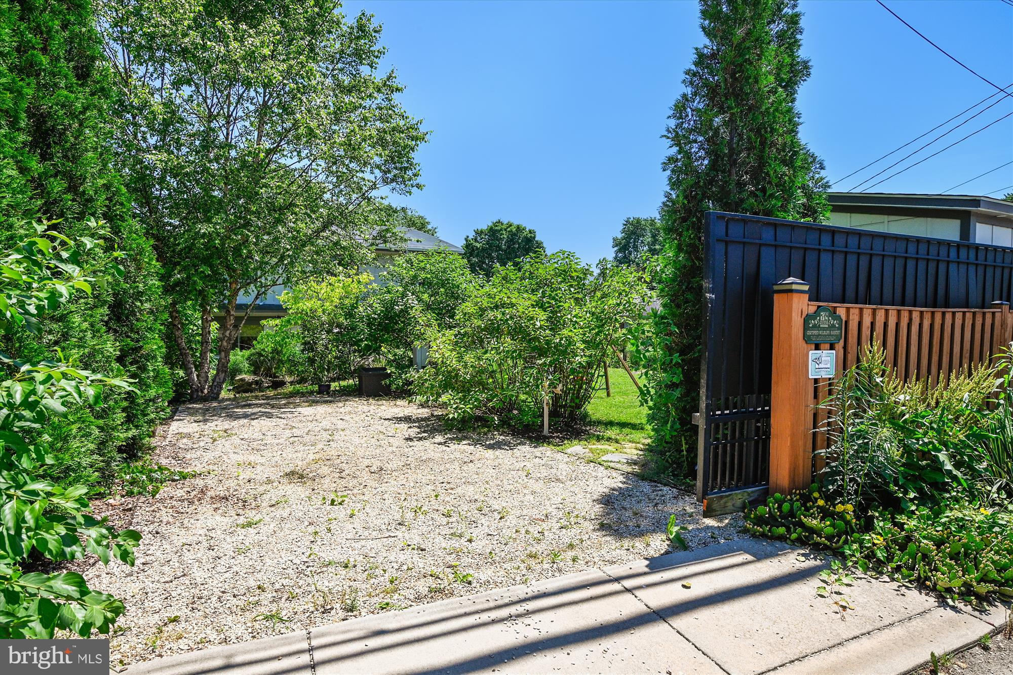 MURRAY HILL - Residential