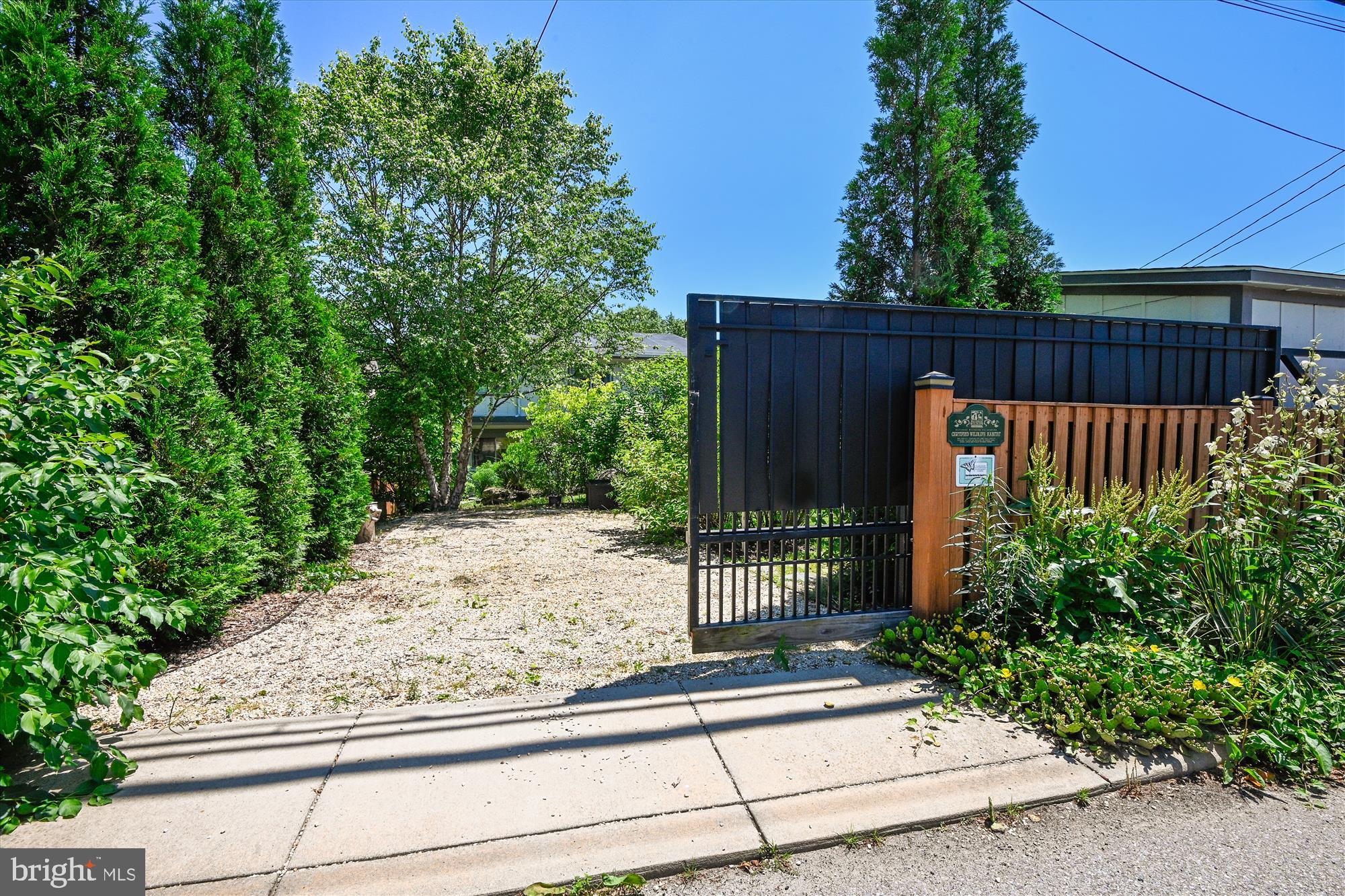 MURRAY HILL - Residential