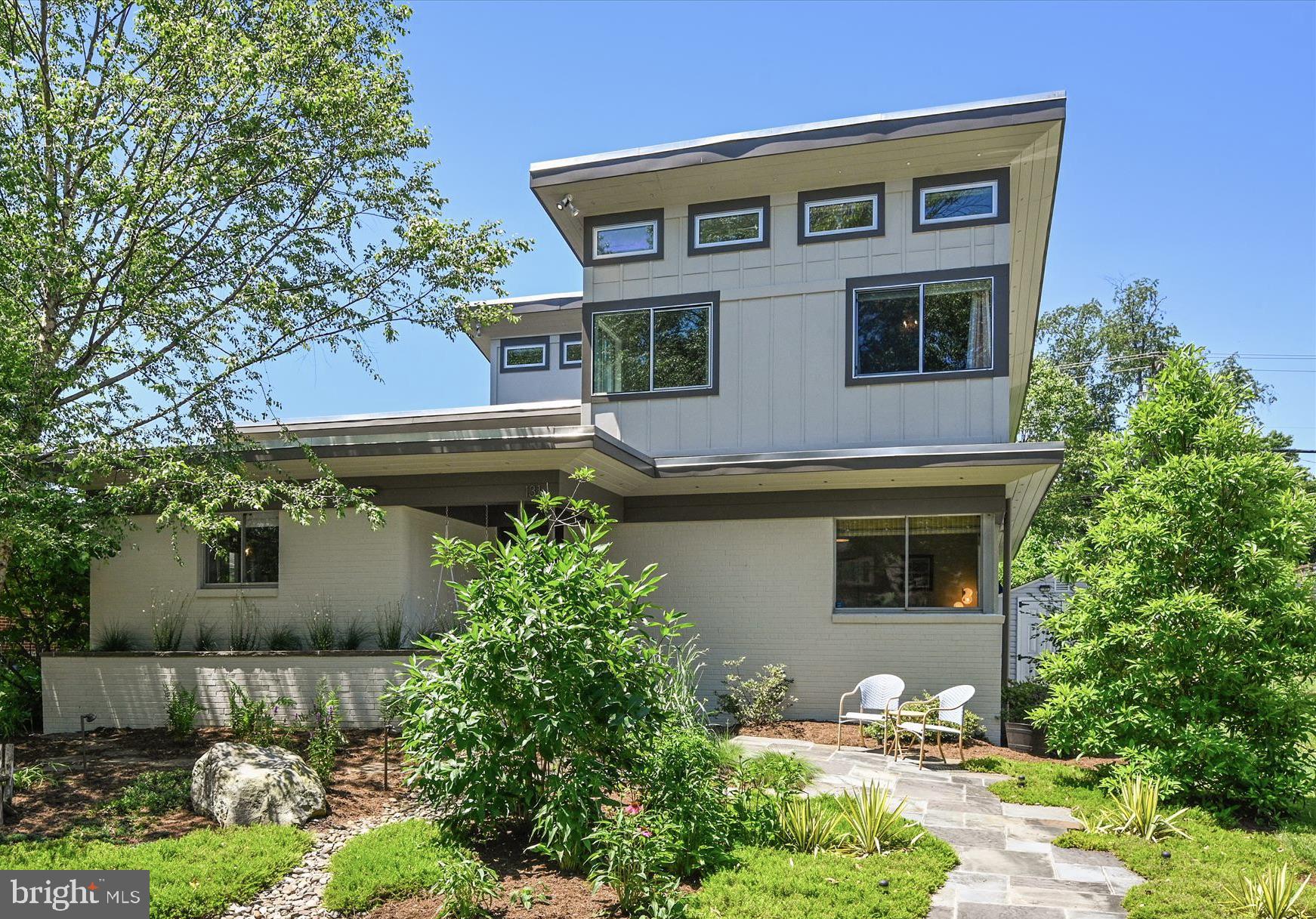 MURRAY HILL - Residential