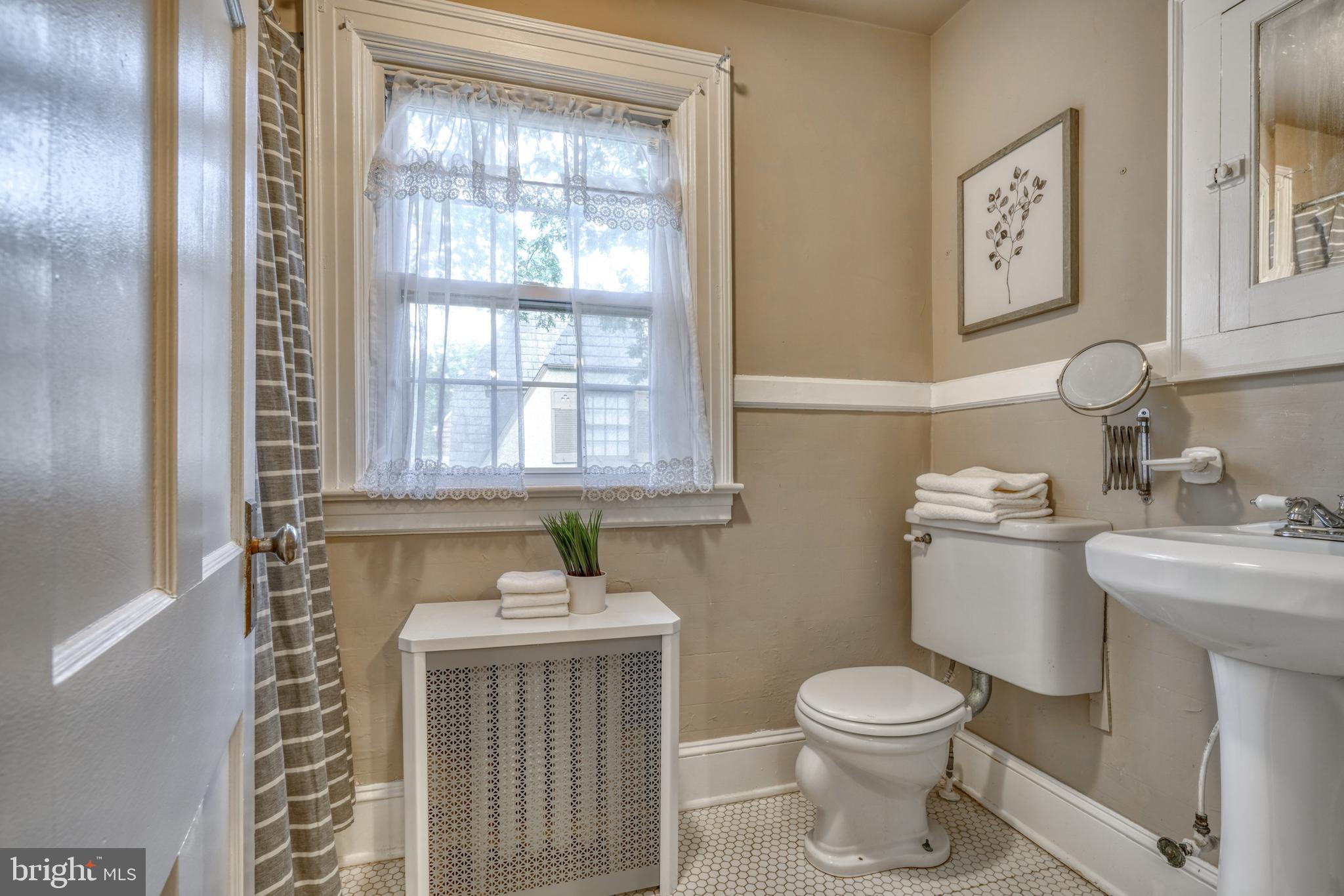 GREATER HOMELAND HISTORIC DISTRICT - Residential