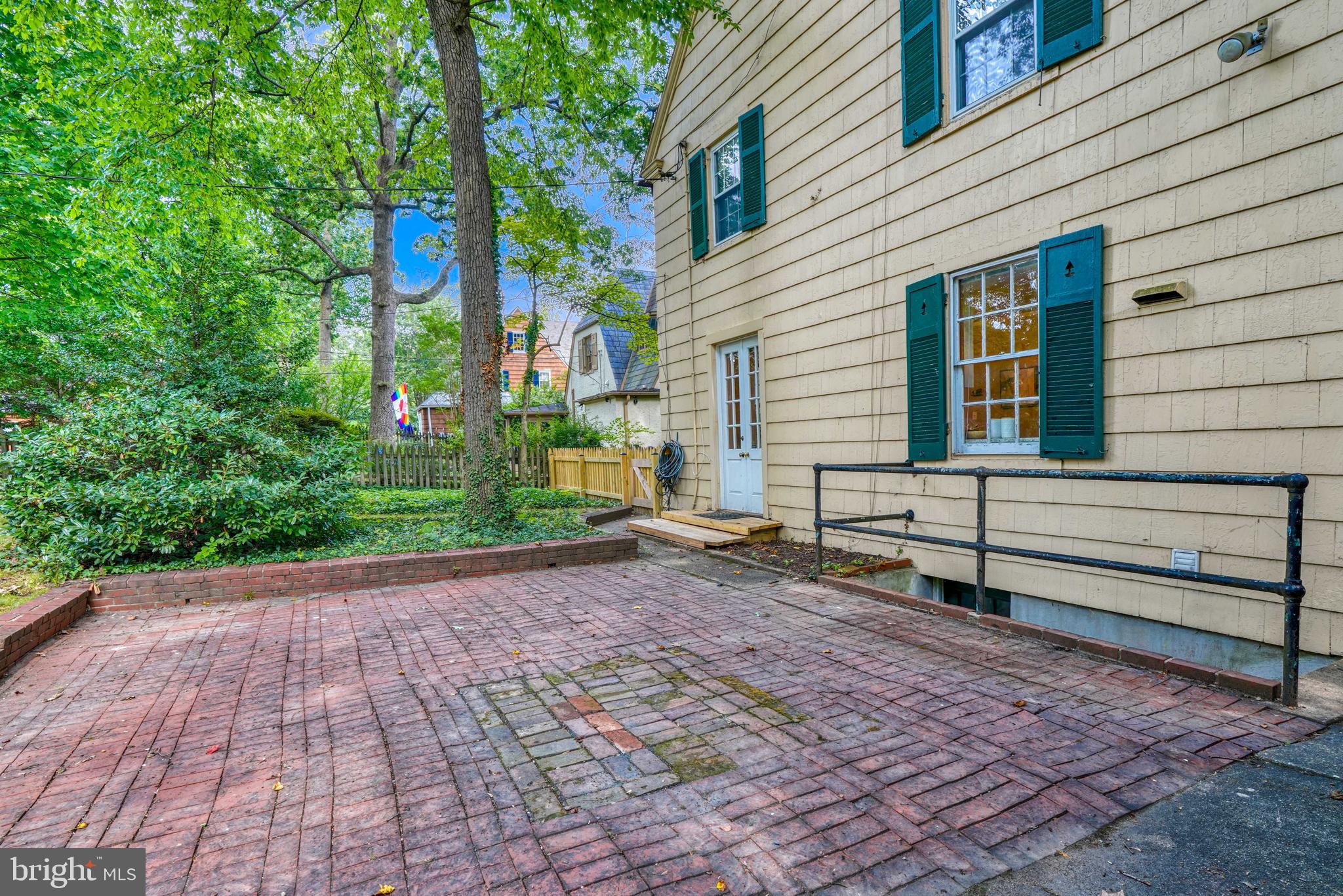 GREATER HOMELAND HISTORIC DISTRICT - Residential