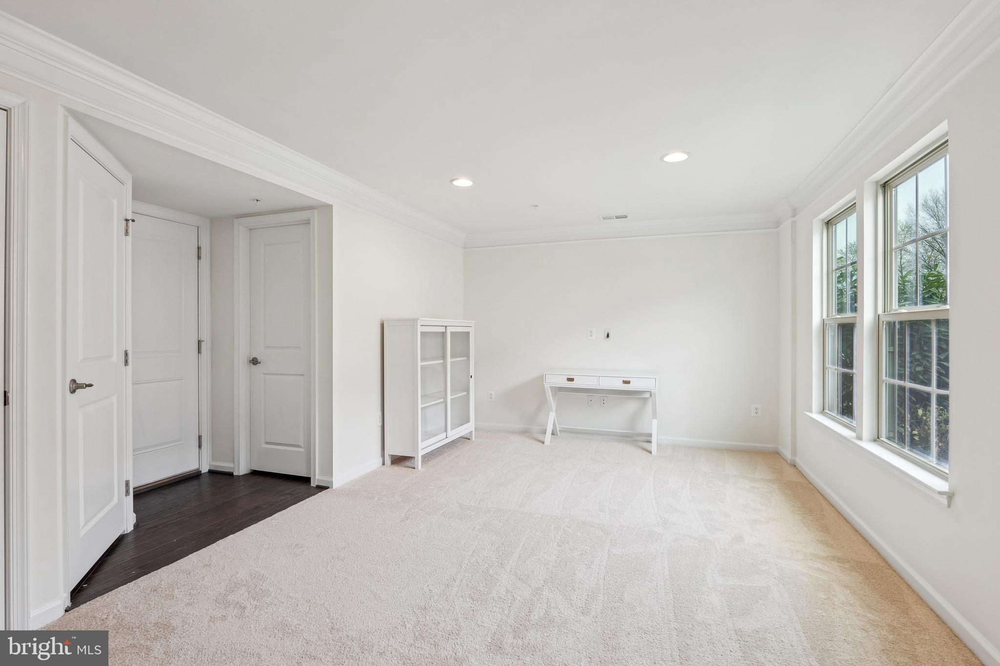 JEFFERSON PLACE - Residential