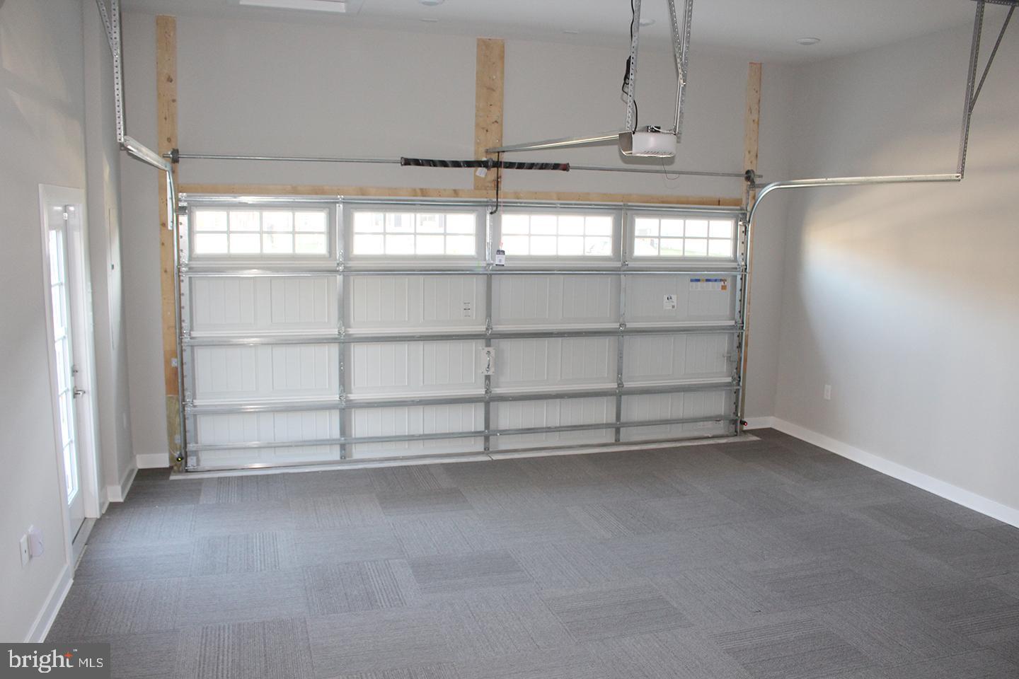 HIGH POINT PRESERVE - Residential