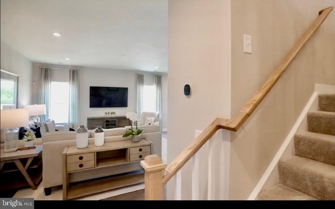 HIGH POINT PRESERVE - Residential