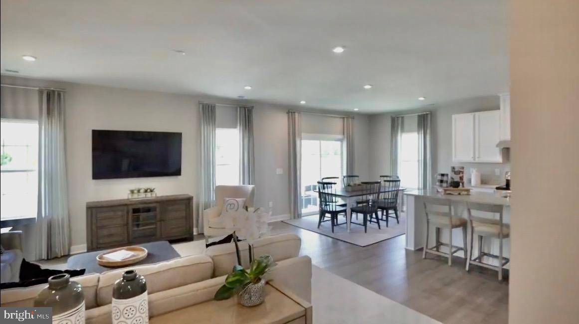 HIGH POINT PRESERVE - Residential