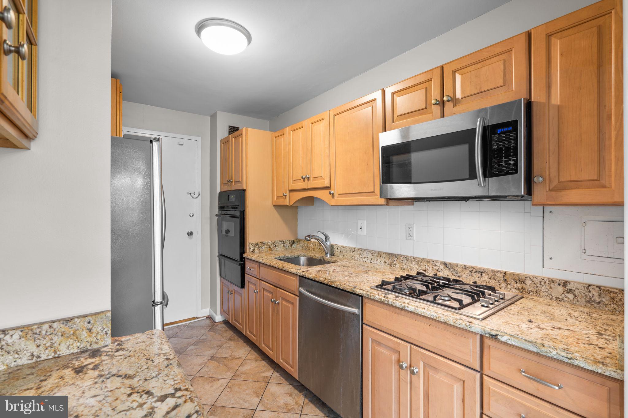 10401 GROSVENOR PLACE 506
