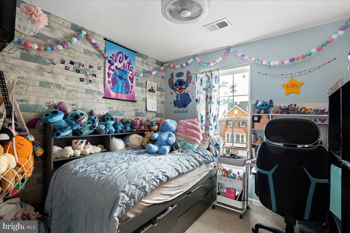 WINDMILL CROSSING - Residential