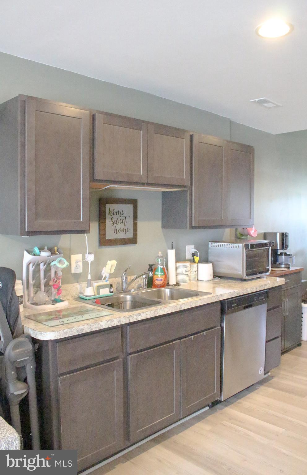 FAIRGROUND HEIGHTS - Residential