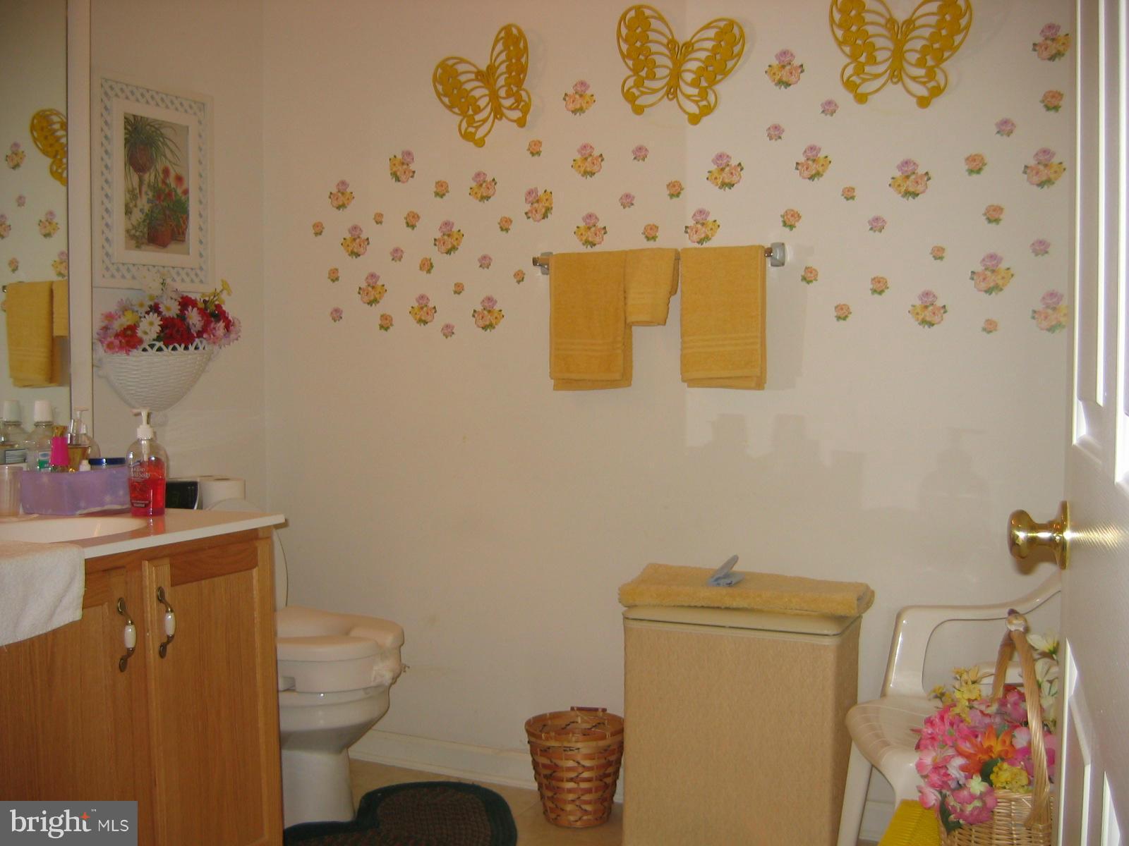 THE COURTYARDS AT POND - Residential