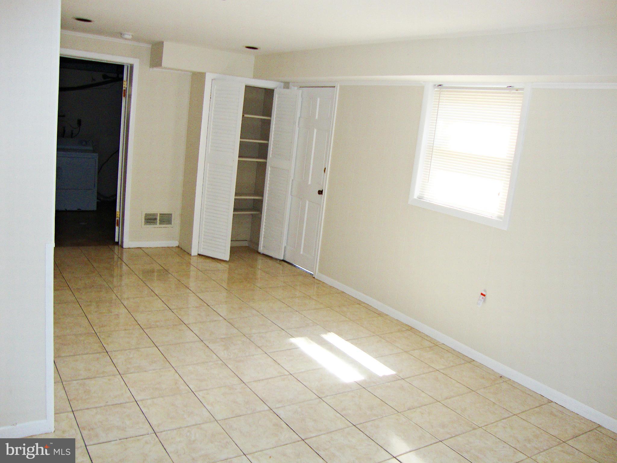 RIVERDALE WOODS - Residential