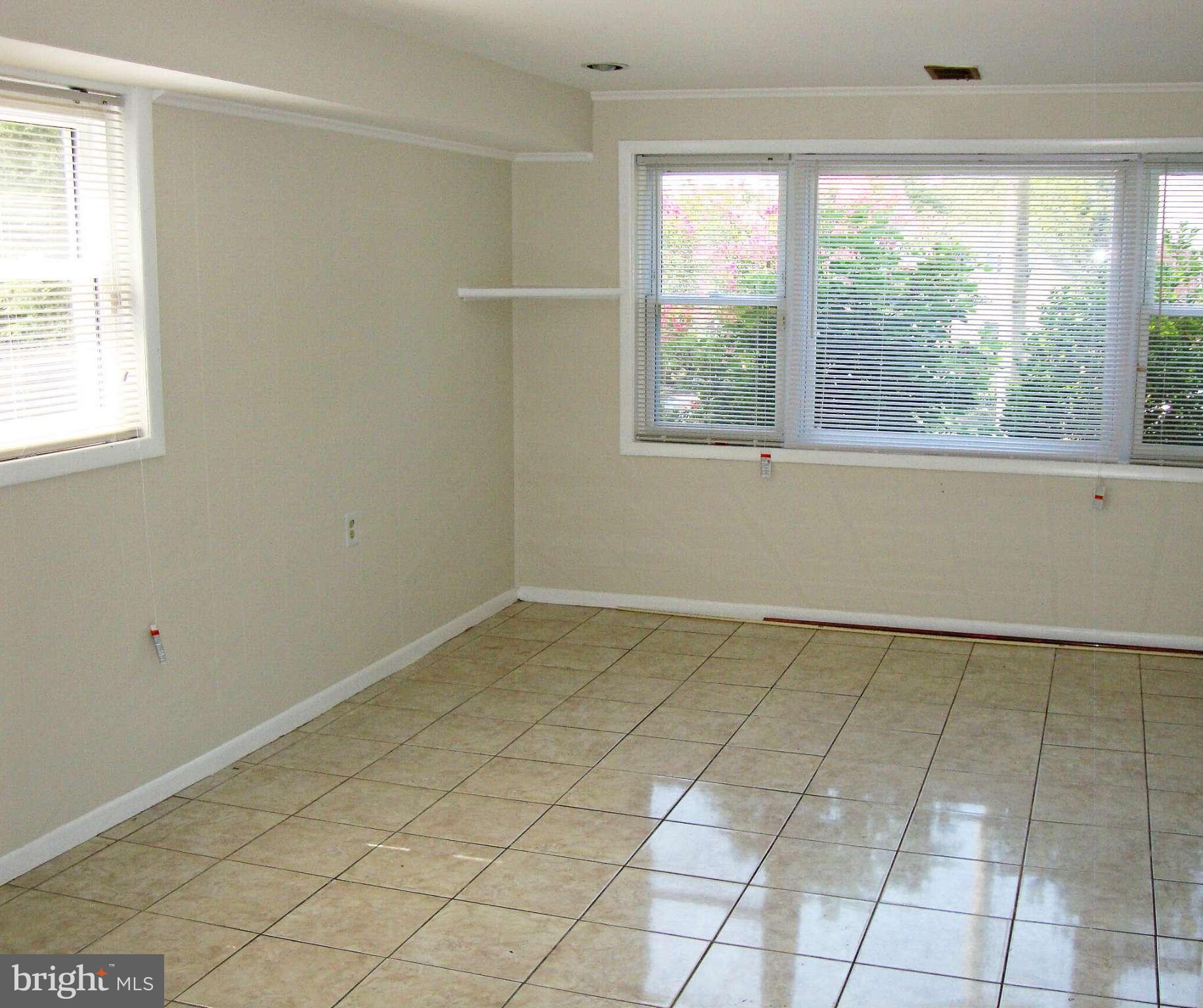 RIVERDALE WOODS - Residential