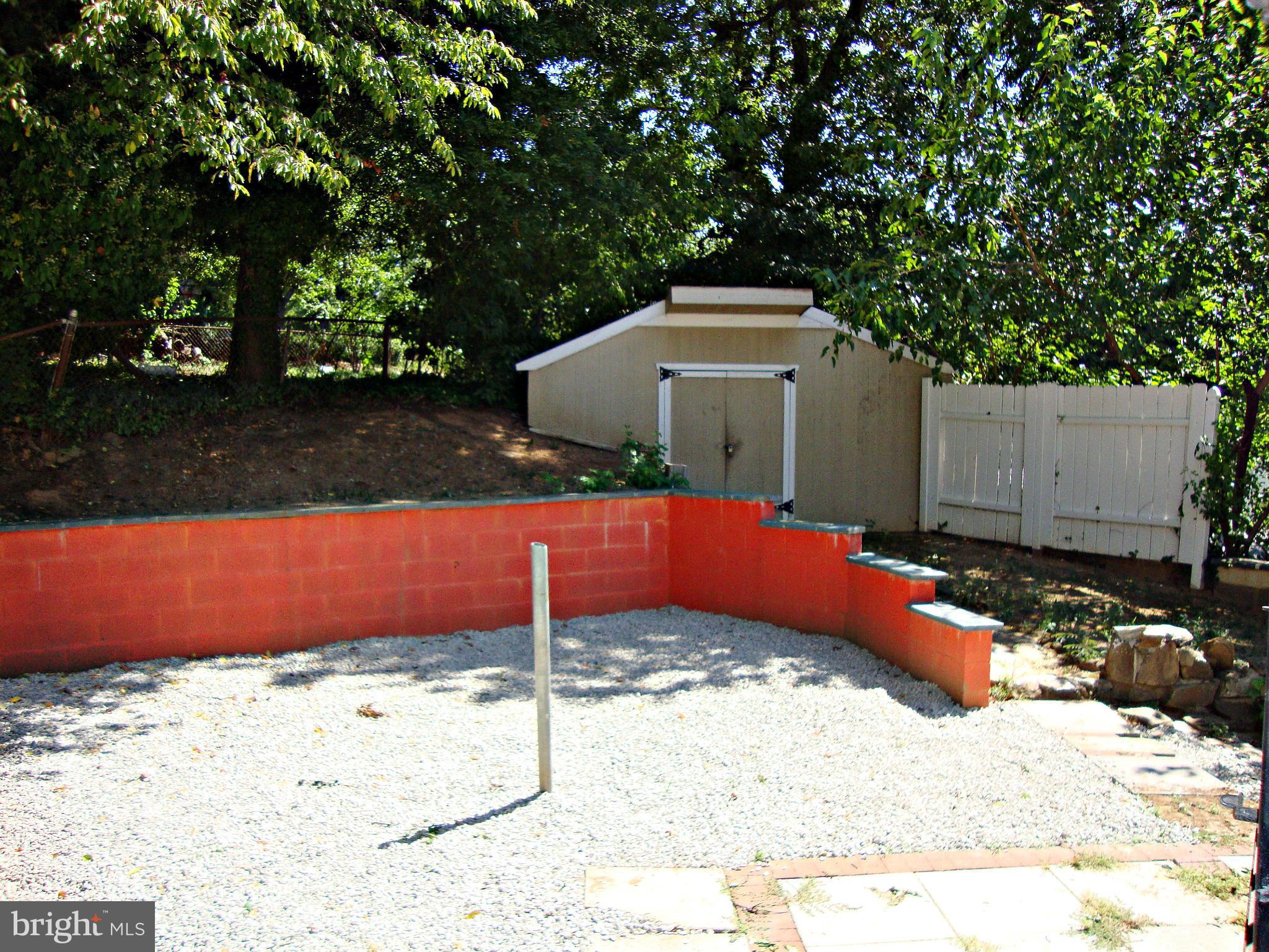 RIVERDALE WOODS - Residential