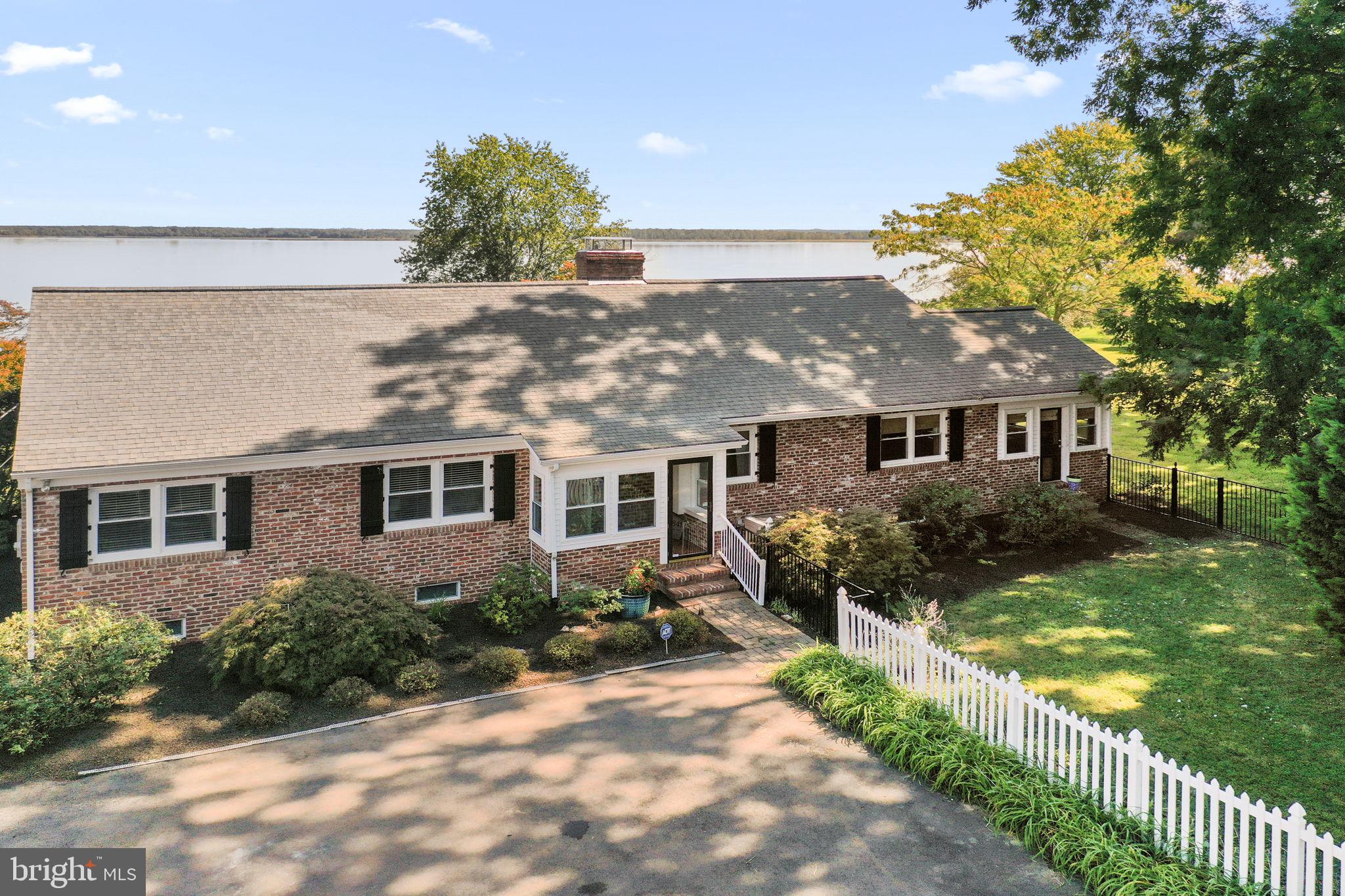 19841 TIDEWATER TRAIL