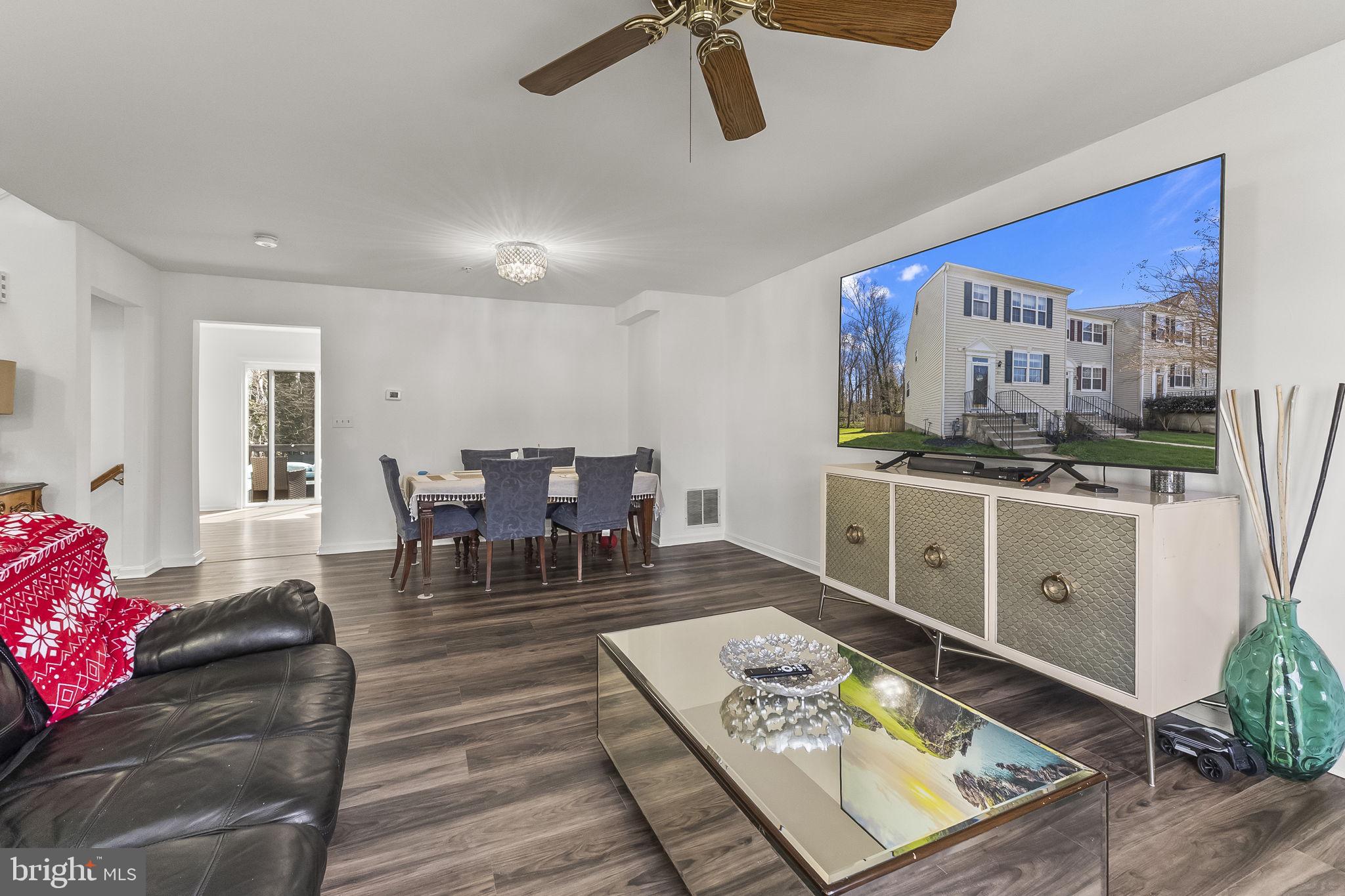 1513 CHESTER TOWN CIRCLE