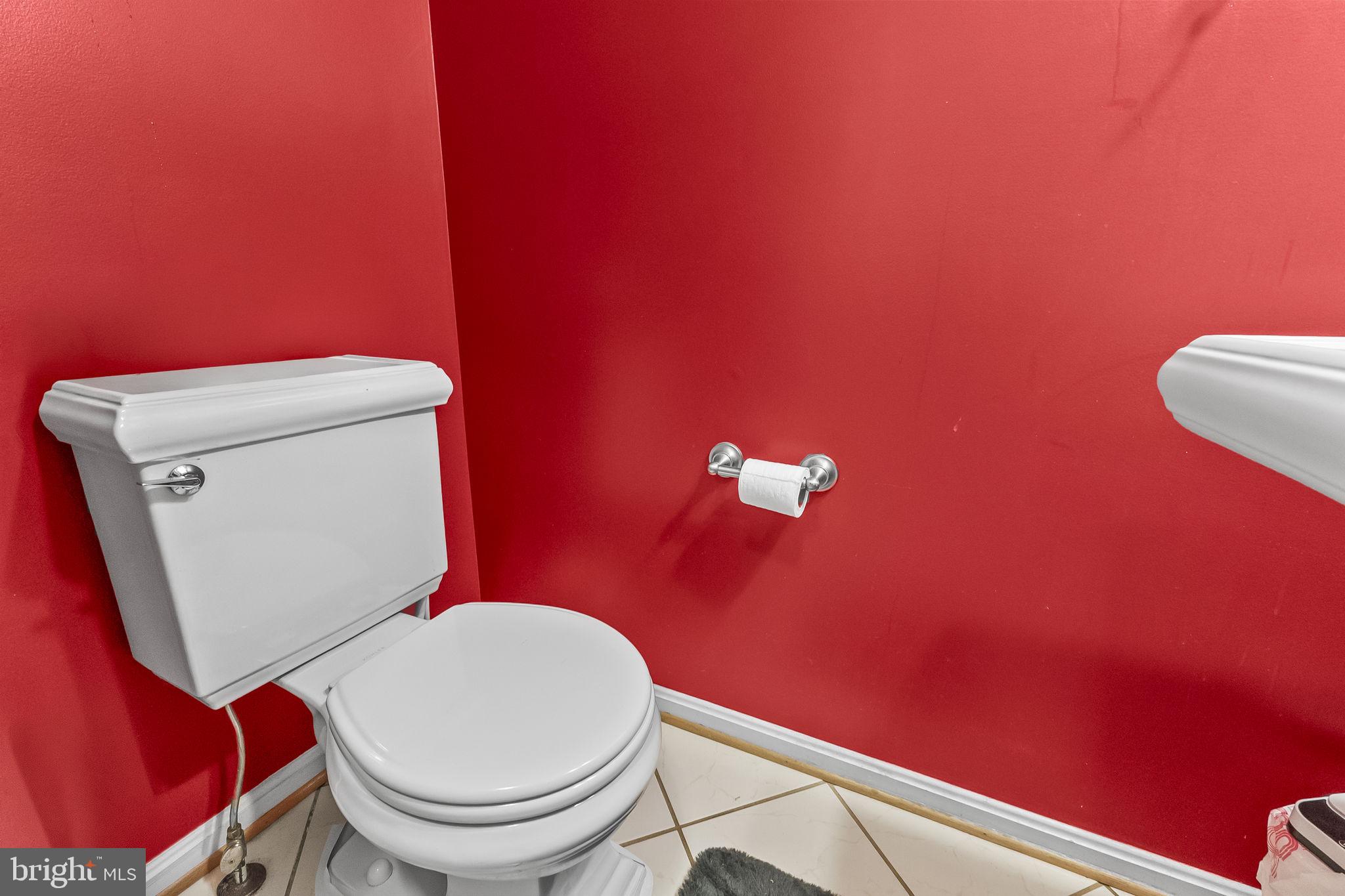 COURTS AT BELLE POINTE - Residential