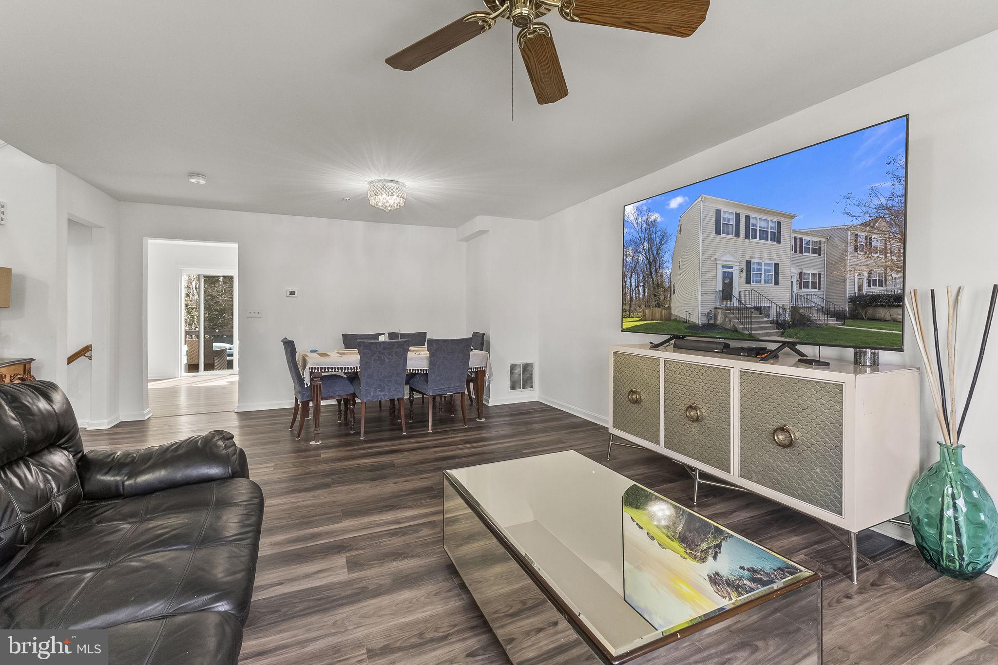 COURTS AT BELLE POINTE - Residential